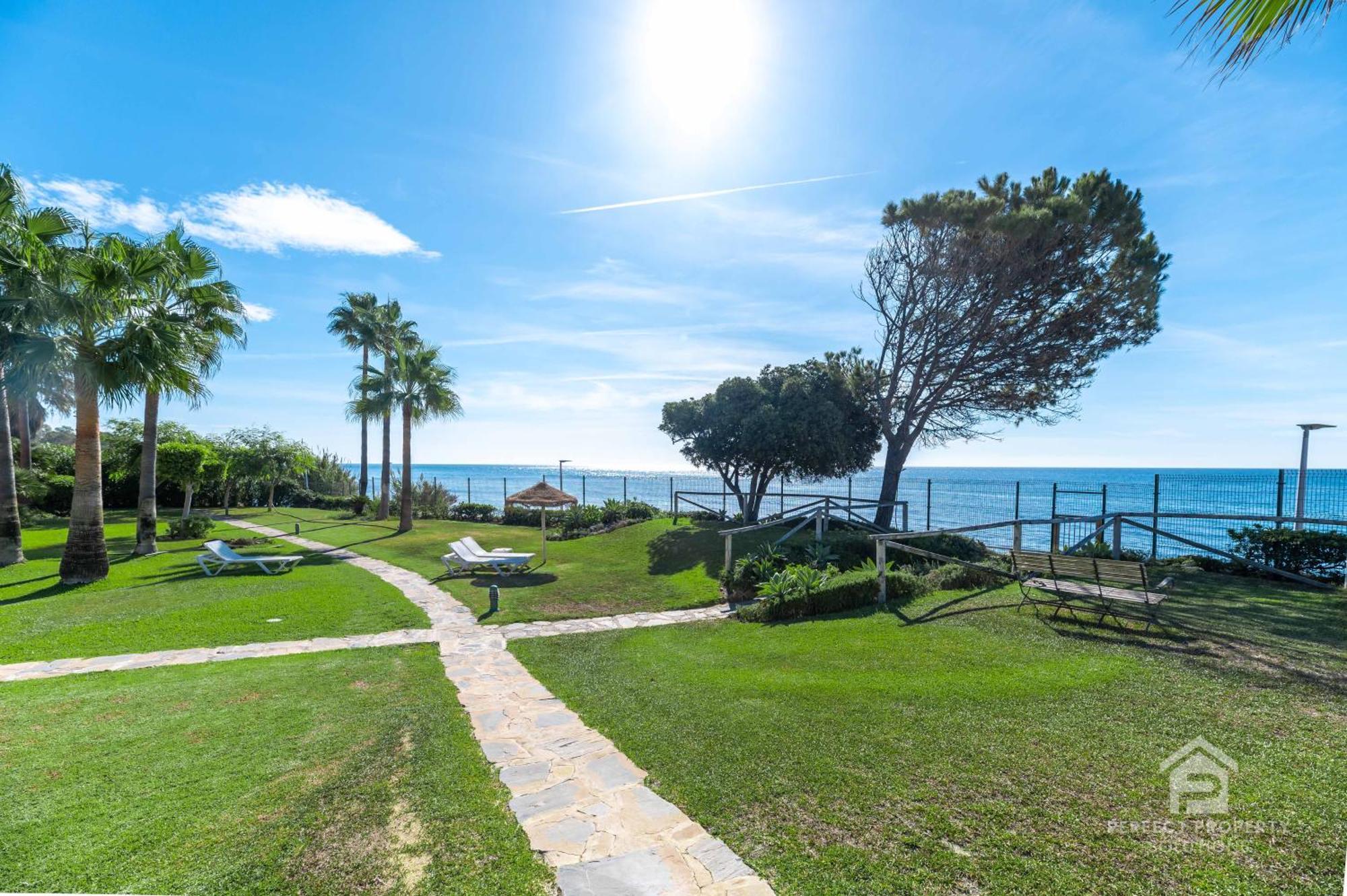 Appartement Casa Africa - Exclusive 2br By The Sea With Pool Estepona