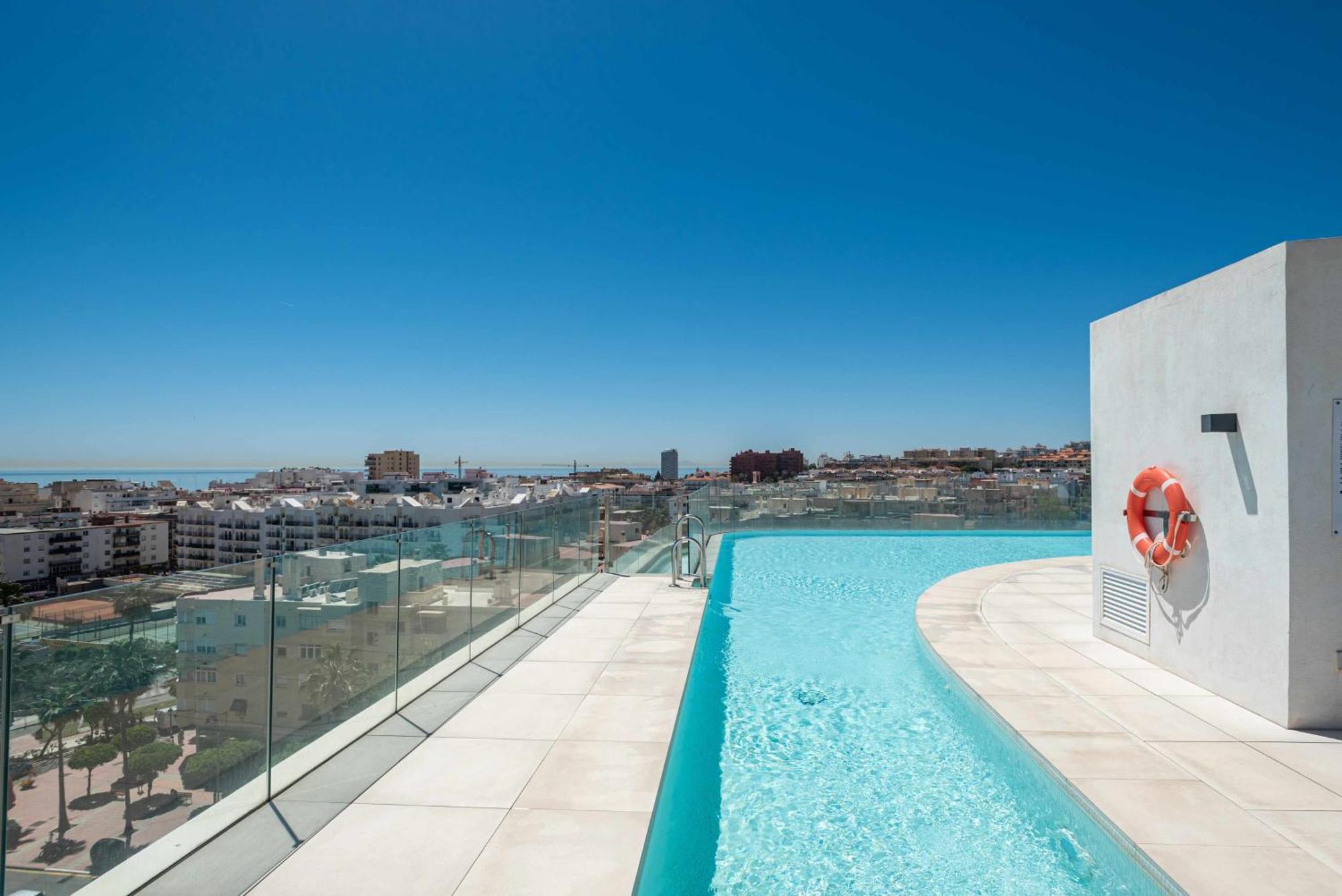 Selecta Roof View Infinity Pool
