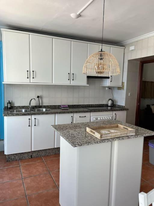 Apartment With Roof Terrace In The Historic Center Estepona