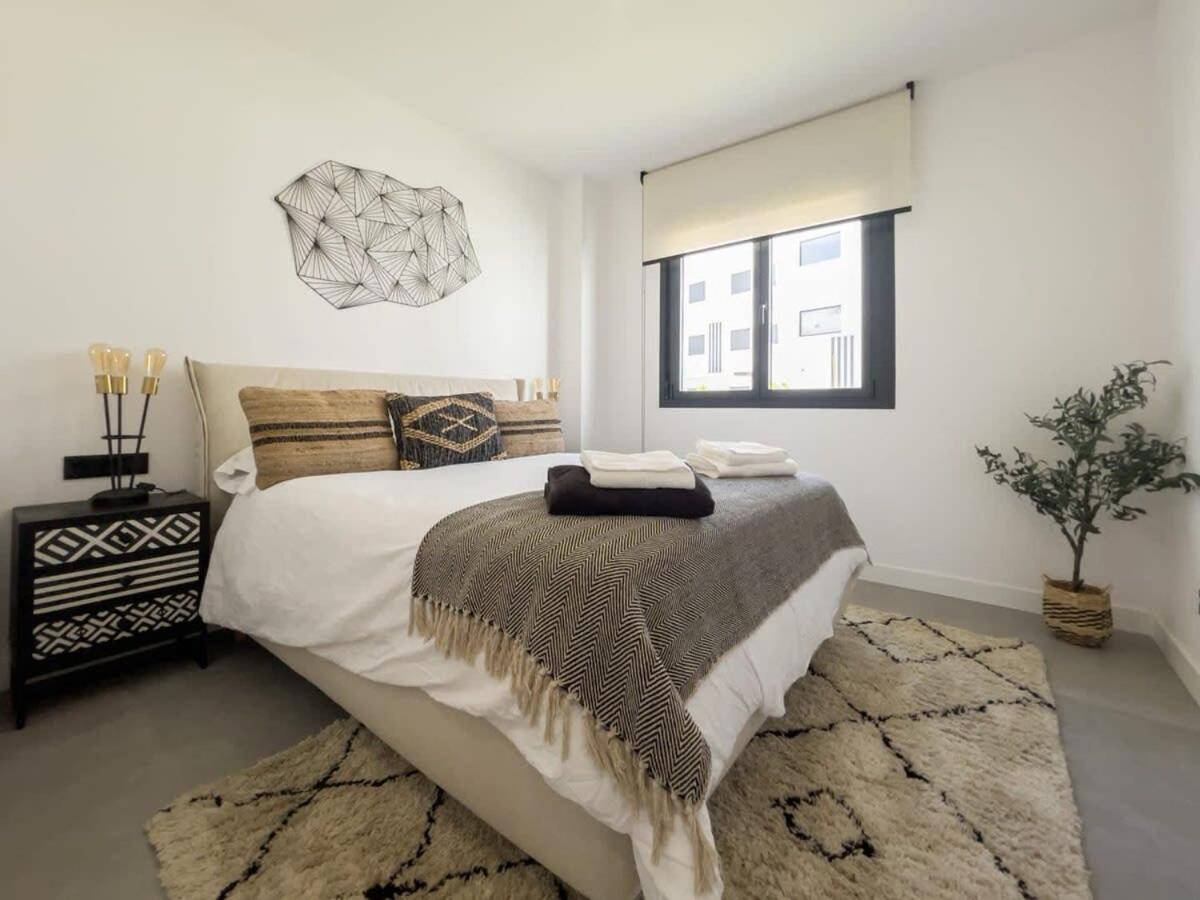 Apartment Mirador Hills Luxury Hills Gym Pools Restaurants