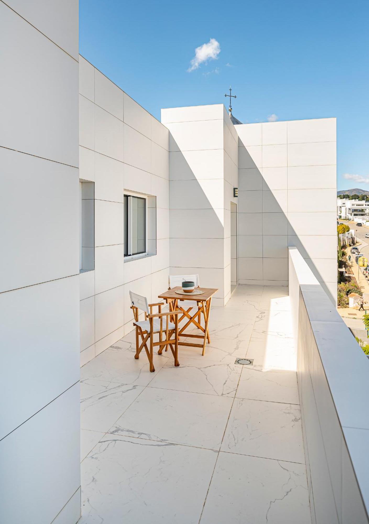 Bossa Boutique - Espacioso Atico 2 Apartment Estepona