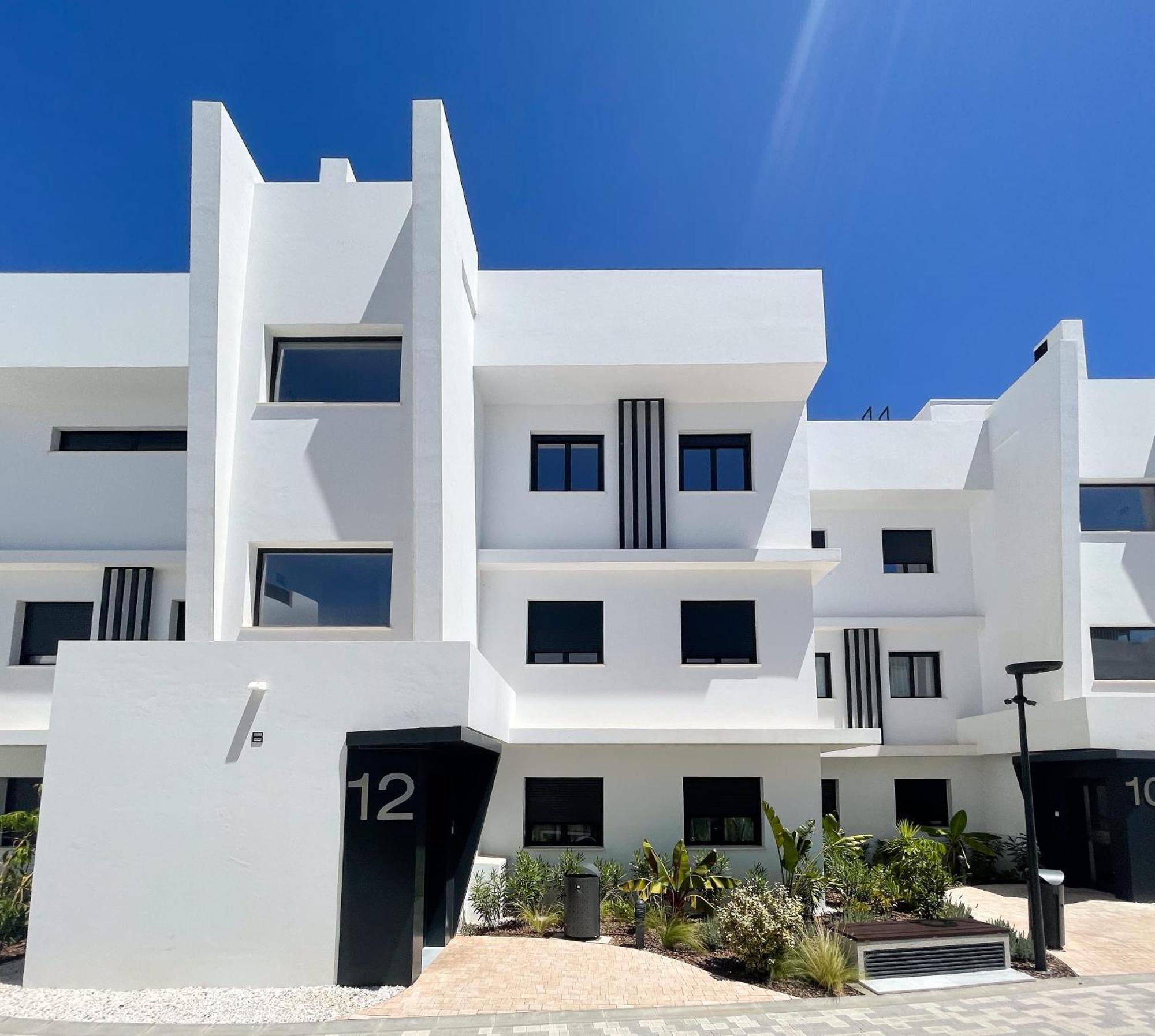 Mirador Hills Luxury Hills Gym Pools Restaurants Apartamento