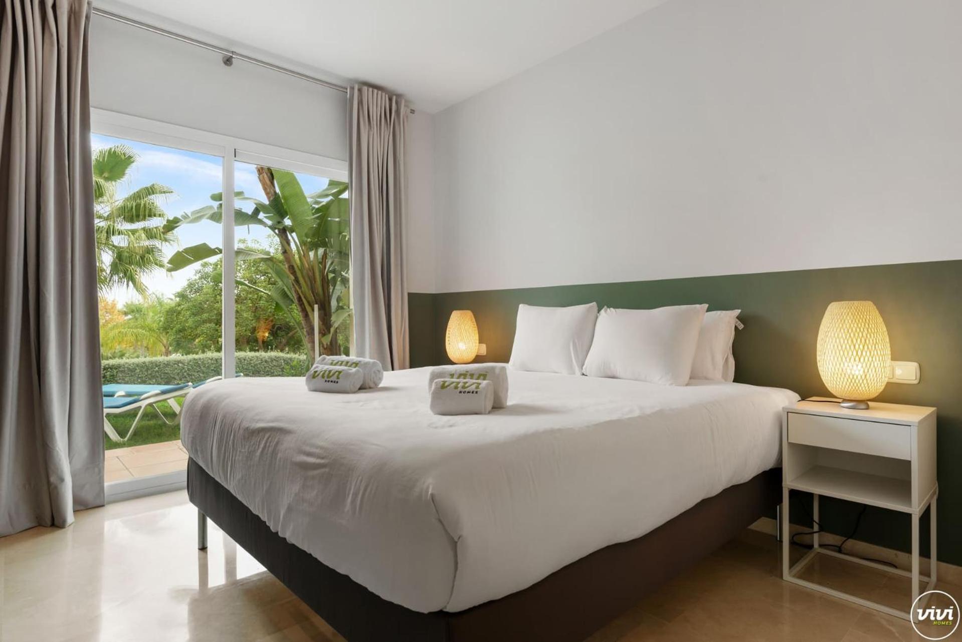 Vivi Homes - Casa Sereno Pool, Terrace & Garden Estepona