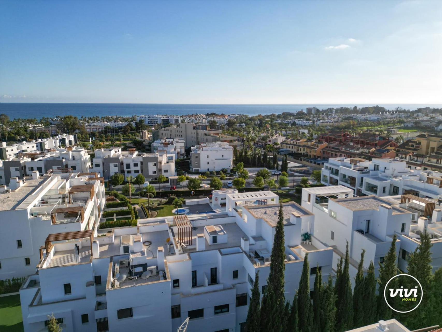 Apartment Vivi Homes - Sublime Close To The Beach, Garden, Pool & Hot Tub