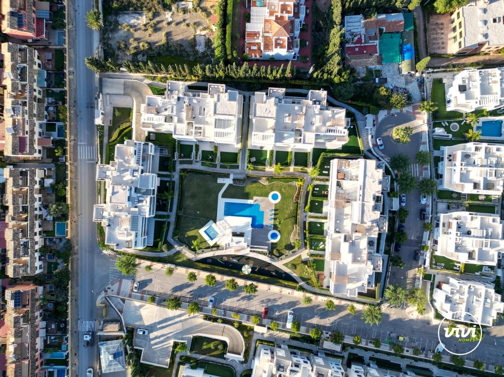 Apartment Vivi Homes - Sublime Close To The Beach, Garden, Pool & Hot Tub
