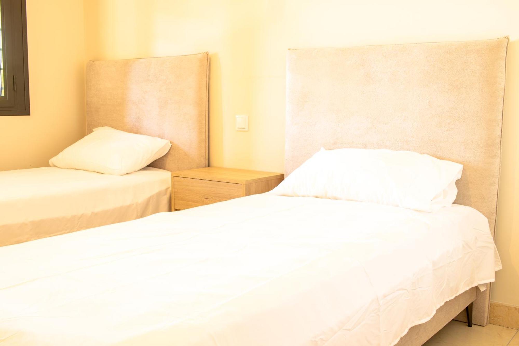 Apartamento Bajo Encantador Y Familiar En Benahavis