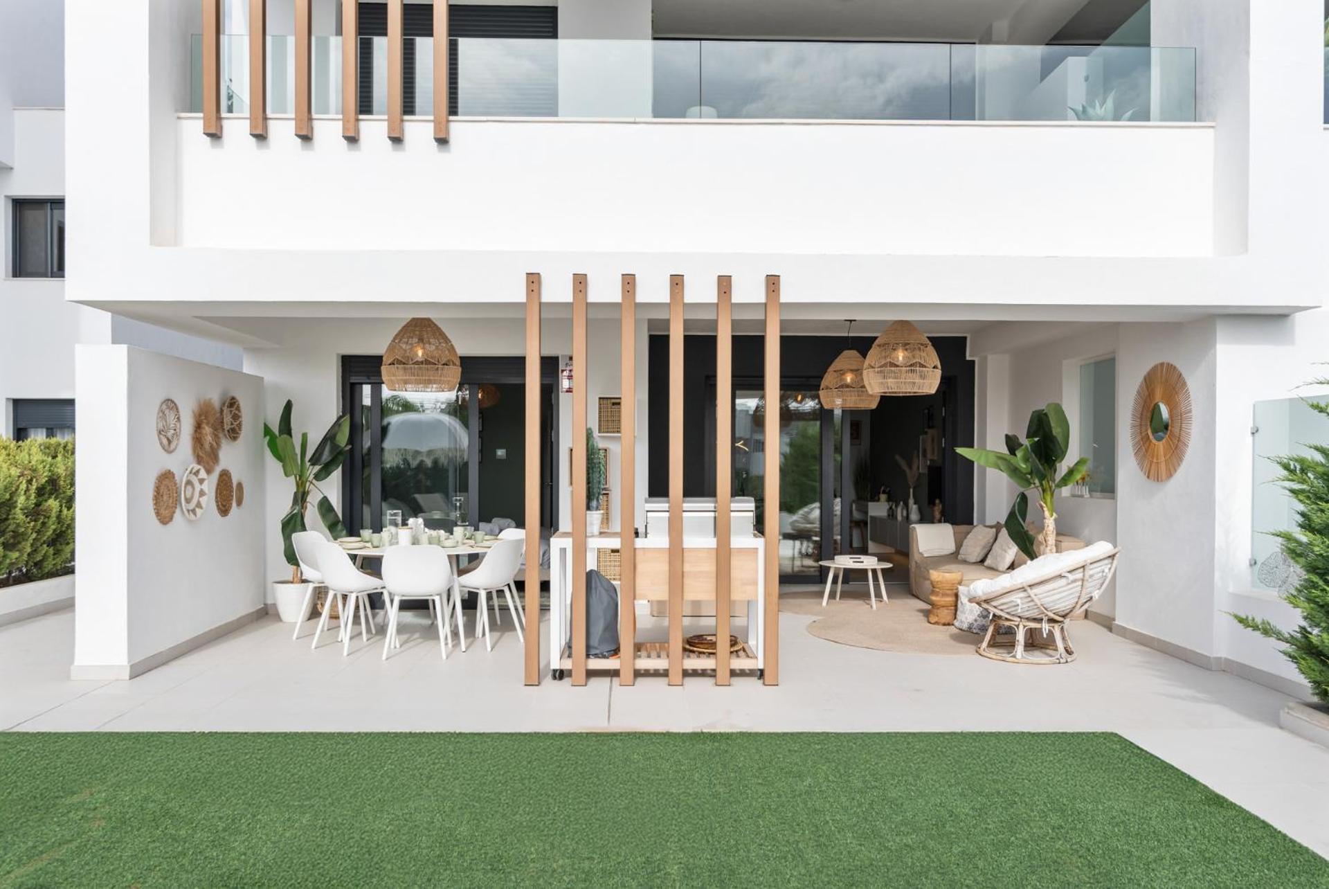 Apartment Vivi Homes - Sublime Close To The Beach, Garden, Pool & Hot Tub *