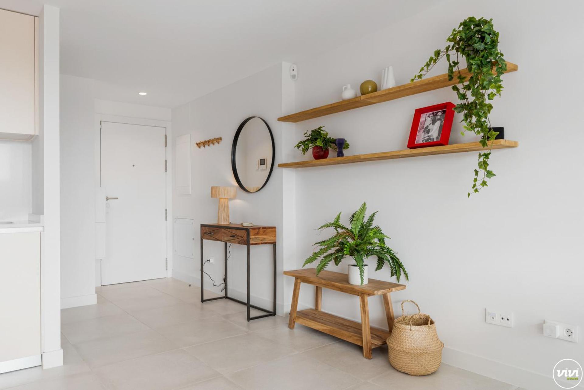 Vivi Homes - Eros Luxury, Pool, Sauna, Gym & Terrace Apartment