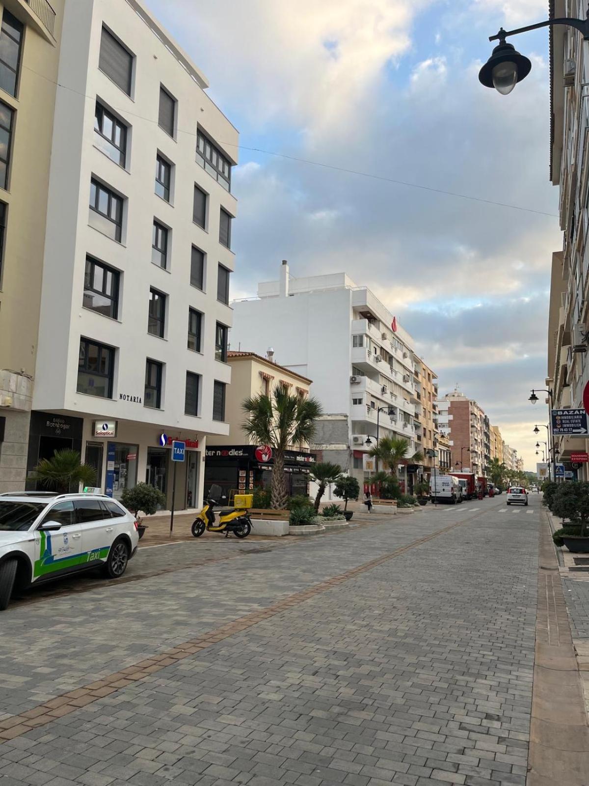Casa Vega, A Un Minuto De La Playa, Parking Included Estepona