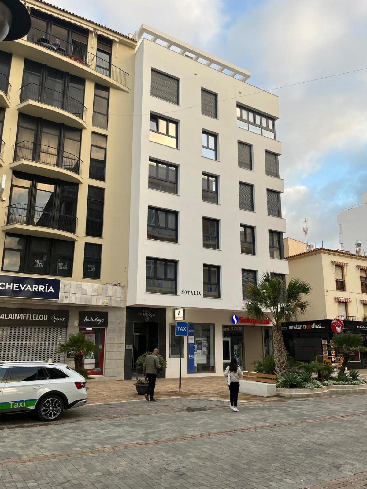 Apartamento Casa Vega, A Un Minuto De La Playa, Parking Included Estepona