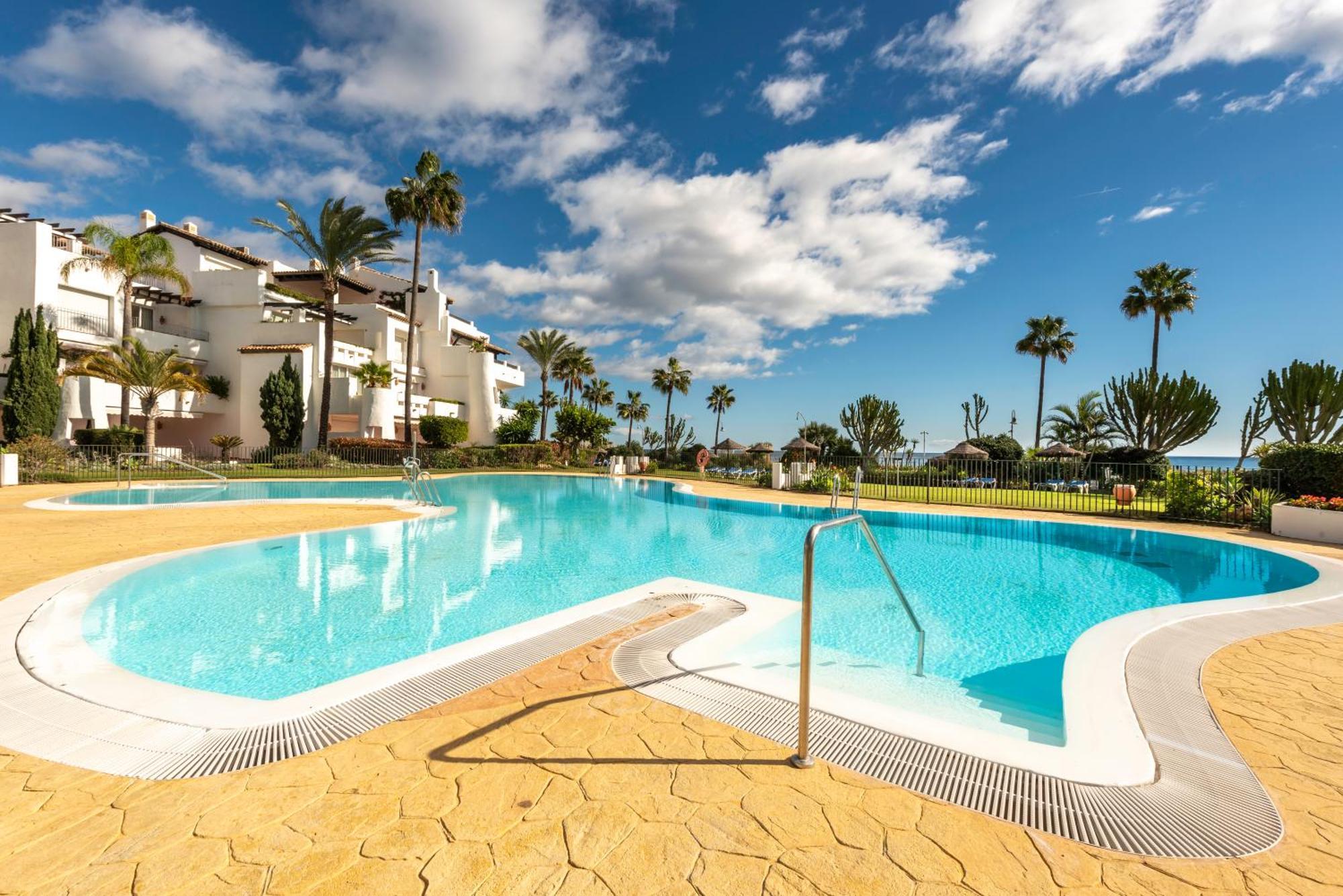 Apartment Afrodite - Frontline Estepona