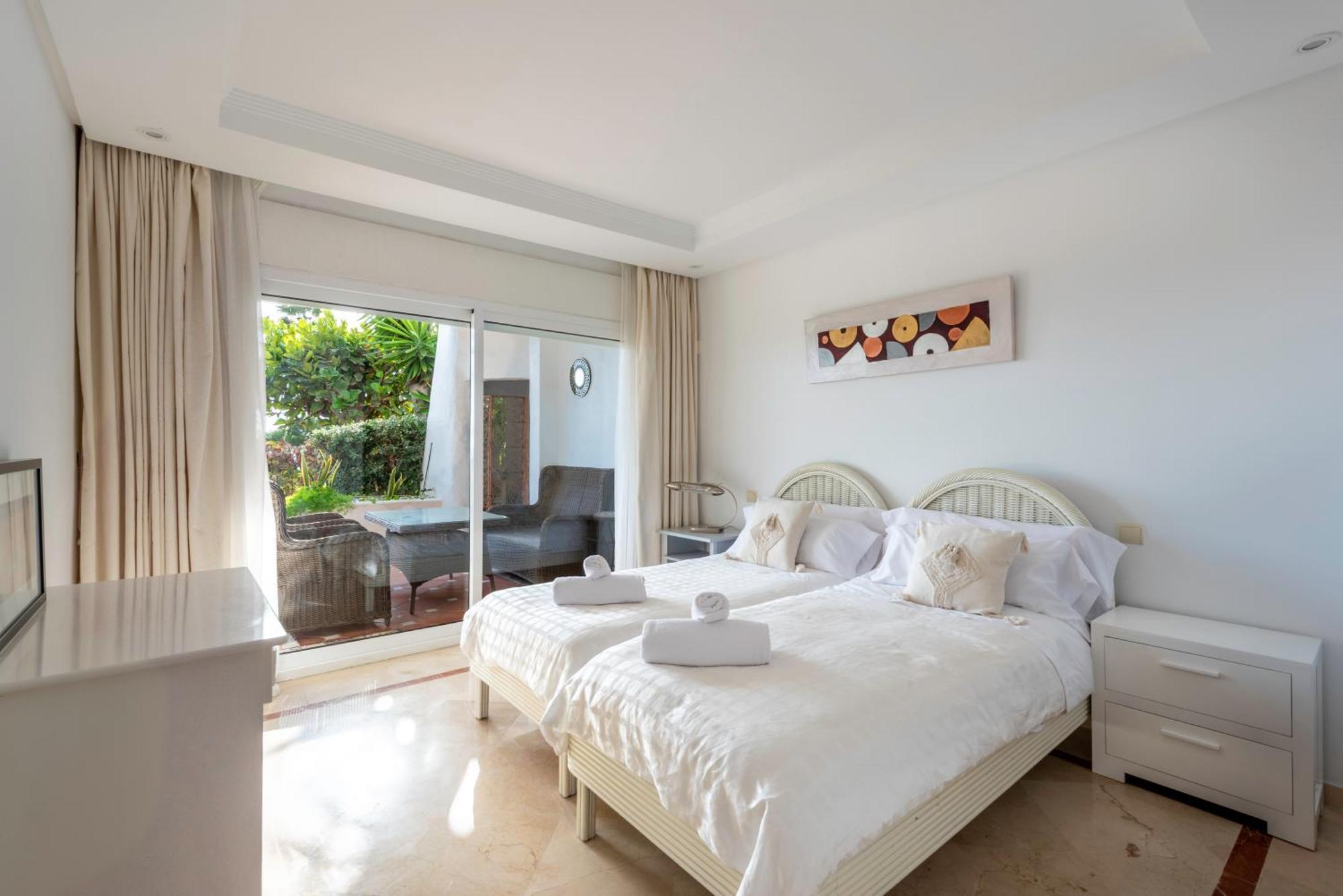 Apartment Afrodite - Frontline Estepona