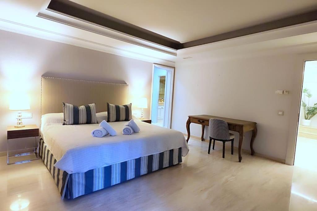 Villa 10 Bedroom Palace Huge Garden, Sea View! *