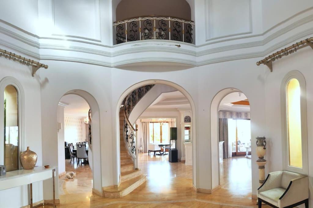 10 Bedroom Palace Huge Garden, Sea View! Villa *