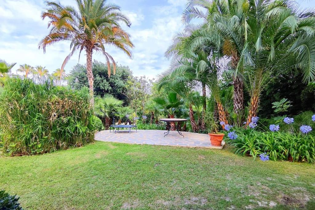 Villa 10 Bedroom Palace Huge Garden, Sea View! *