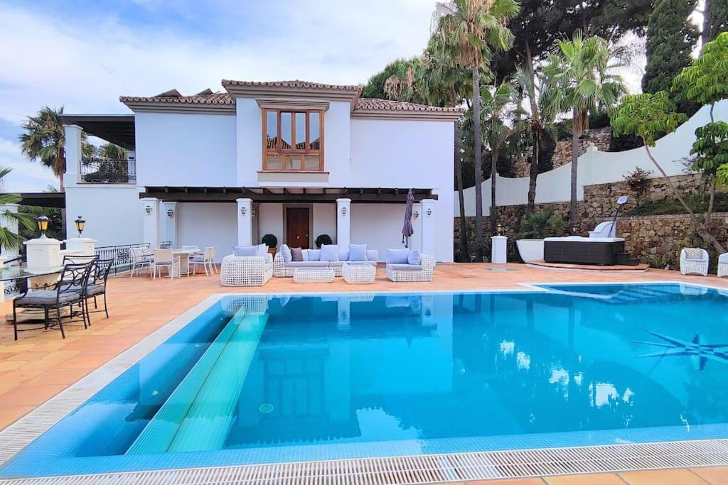 10 Bedroom Palace Huge Garden, Sea View! Villa