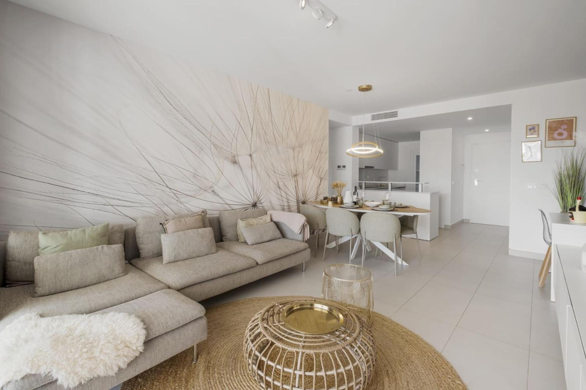 Vivi Homes - Sublime Close To The Beach, Garden, Pool & Hot Tub * Estepona