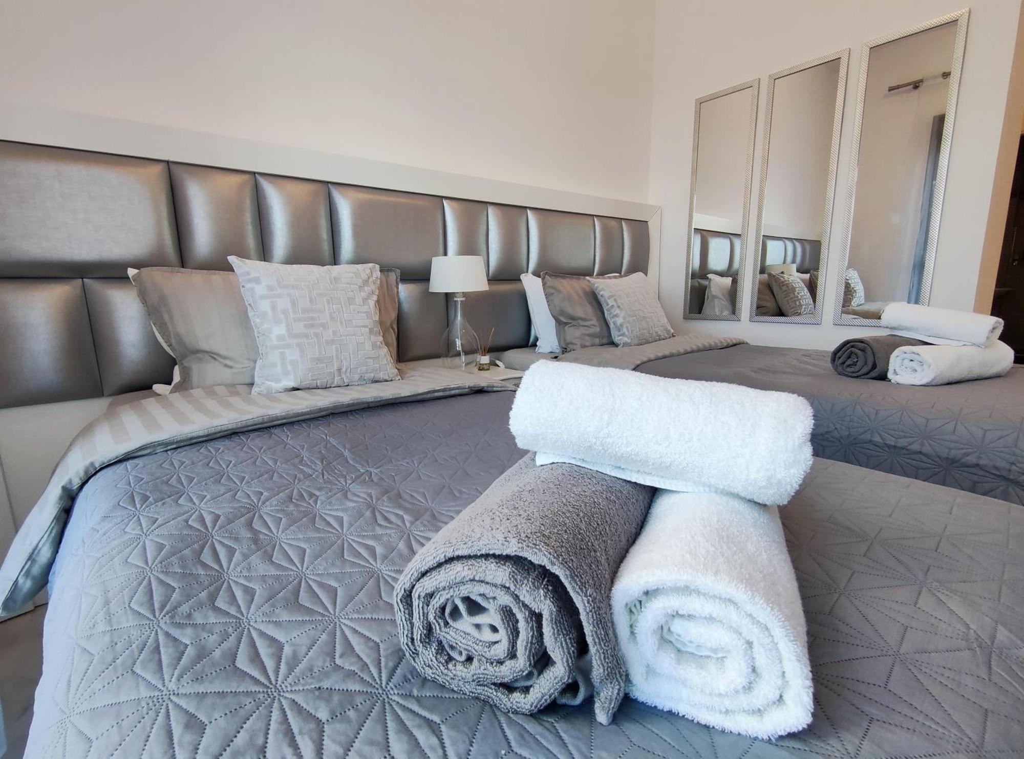 Luxury Duplex Infinity Pool Ehhouse Apartment *
