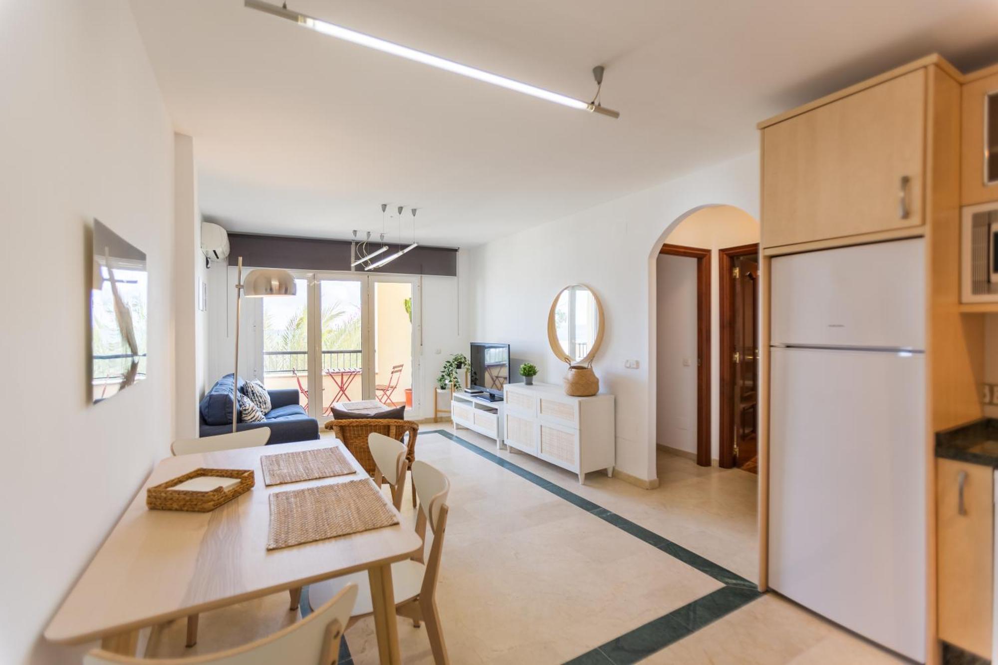 Bonito En Primera Línea De Playa Apartamento Estepona
