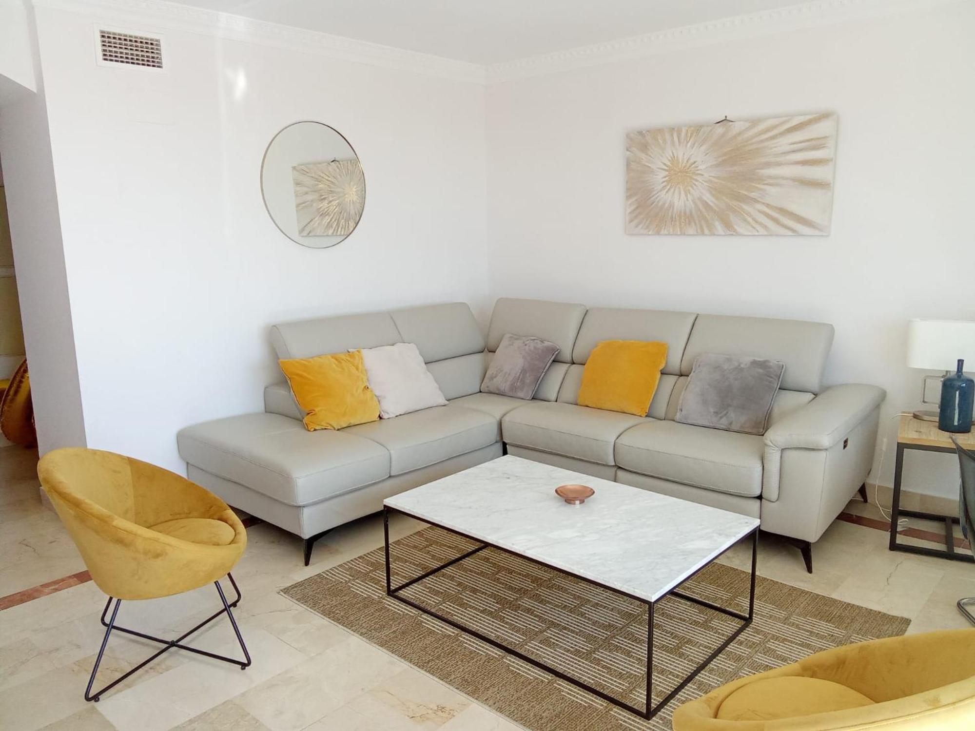 Atico Con Vista Al Mar Y Cerca Campos De Golf Apartment Estepona