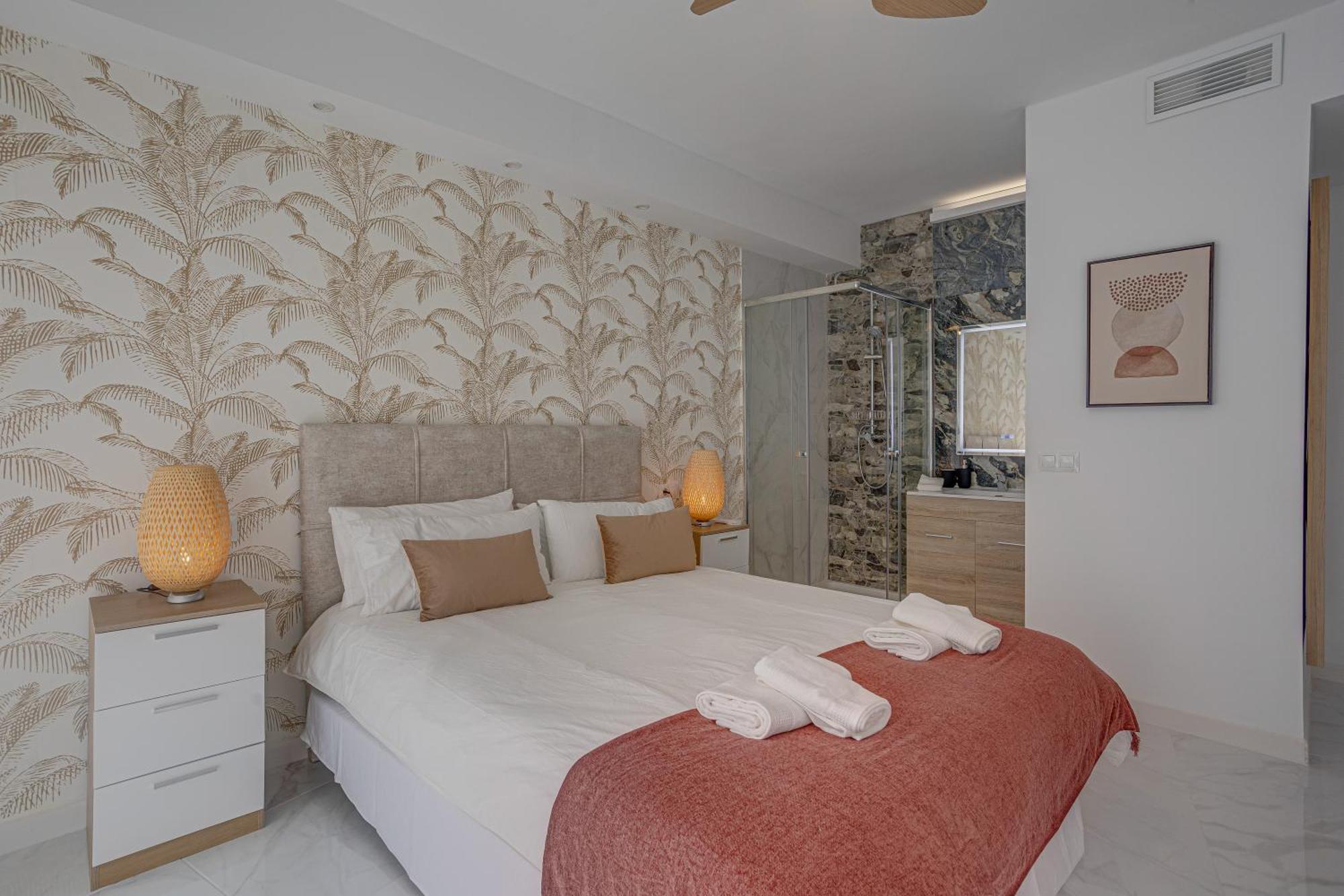 Apartment New 3 Bedrooms 100 Meters To Rada Old Town Estepona