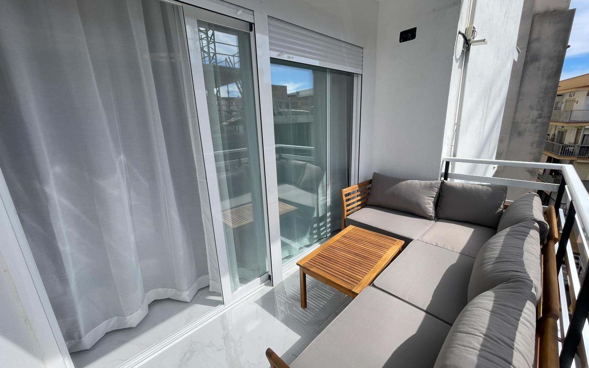 Apartment New 3 Bedrooms 100 Meters To Rada Old Town