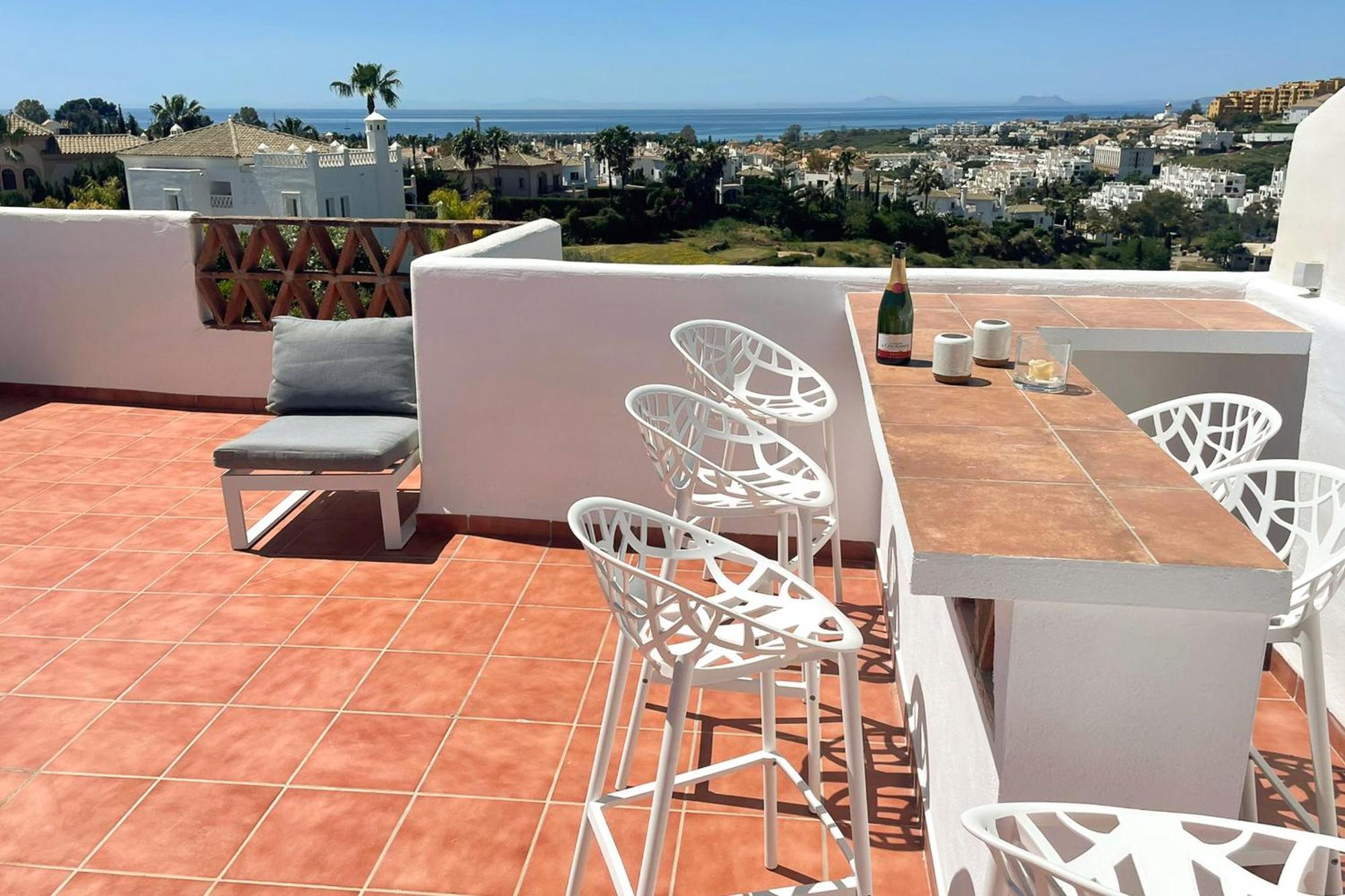 Luxe Golf & Family House Escape - Happy Apartment *