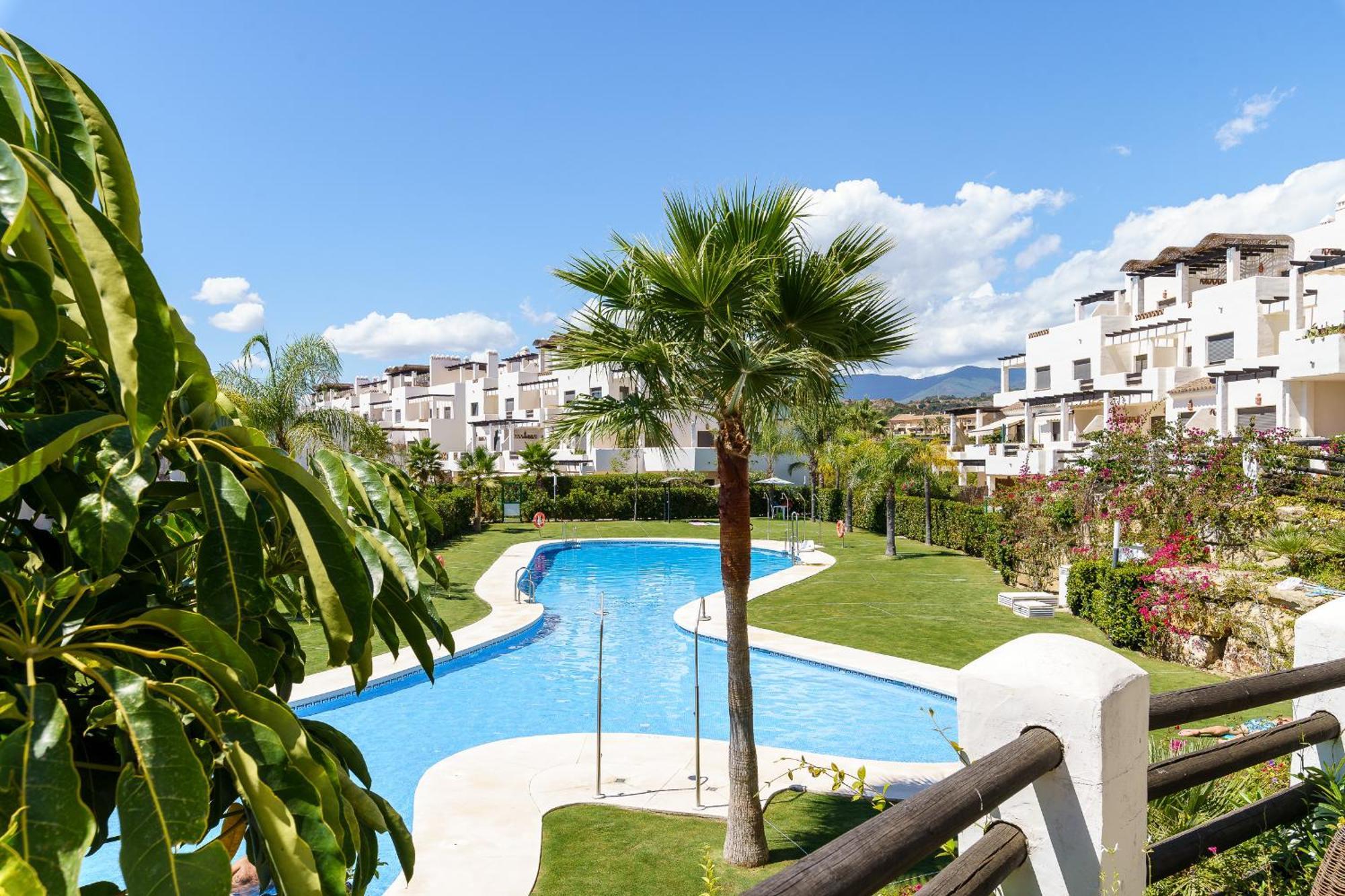Luxe Golf & Family House Escape - Happy * Estepona