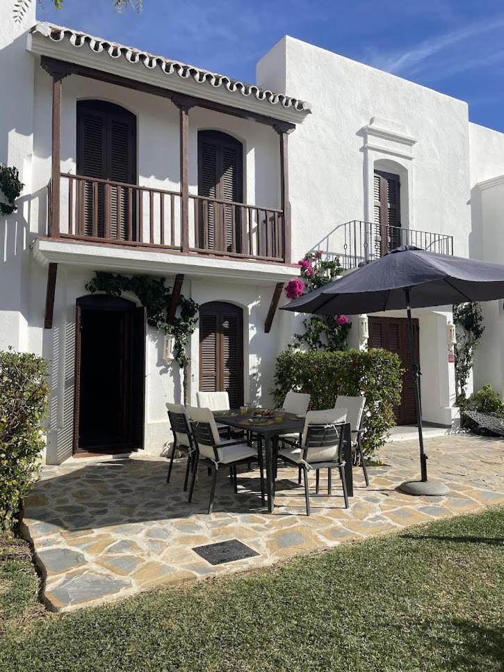 Villa - Playa - Con Amplia Terraza Abierta A La Piscina El12 *