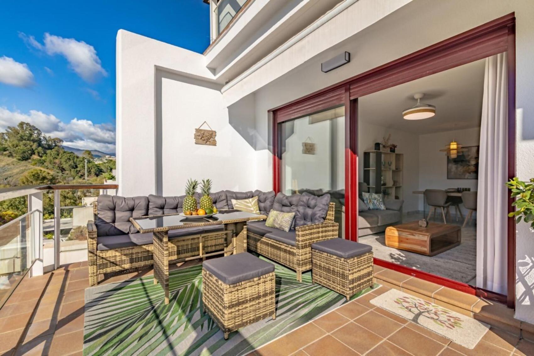 Apartment Piscina Climatizada Gym Jacuzzi Sauna Tennis Estepona
