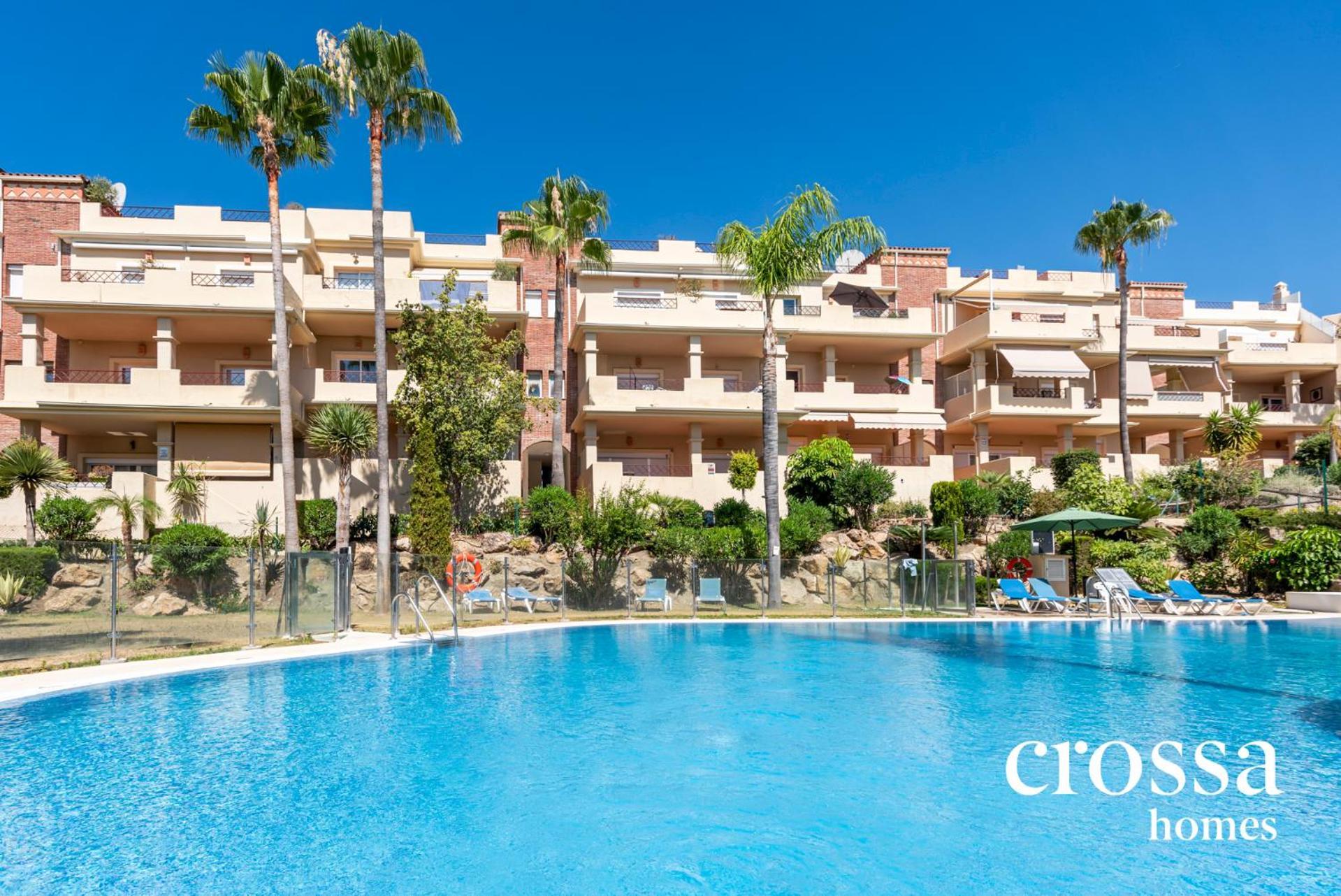 Elegance & Peace, Sunny Terrace, Toscana Hills Apartment *