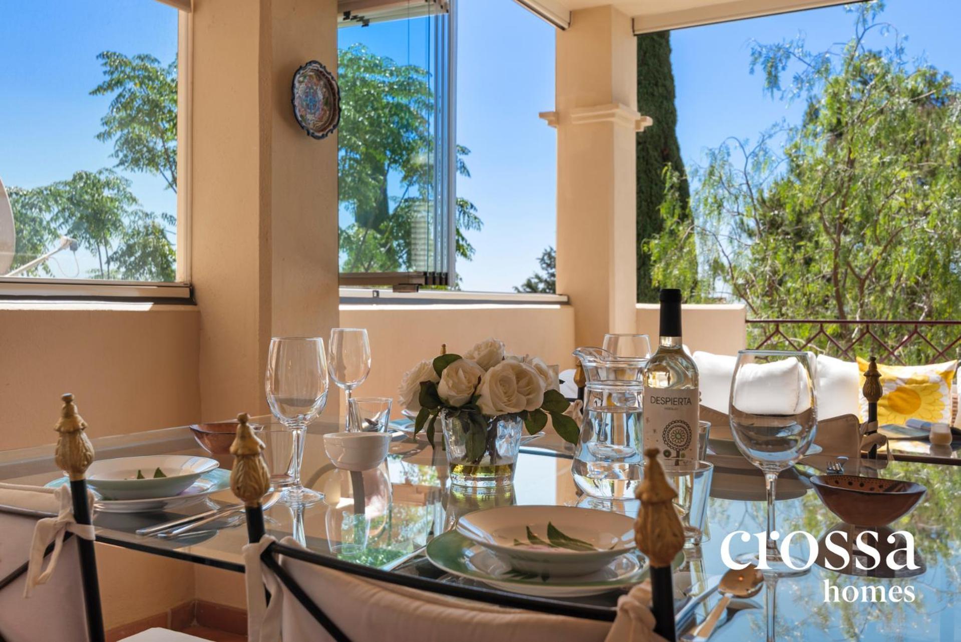 Elegance & Peace, Sunny Terrace, Toscana Hills Apartment Estepona