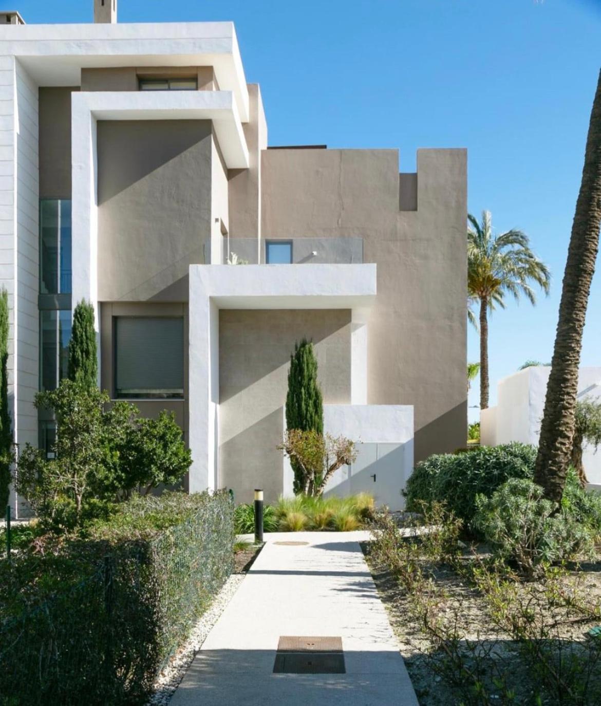 Apartment Bright Luxury Design Penthouse Estepona