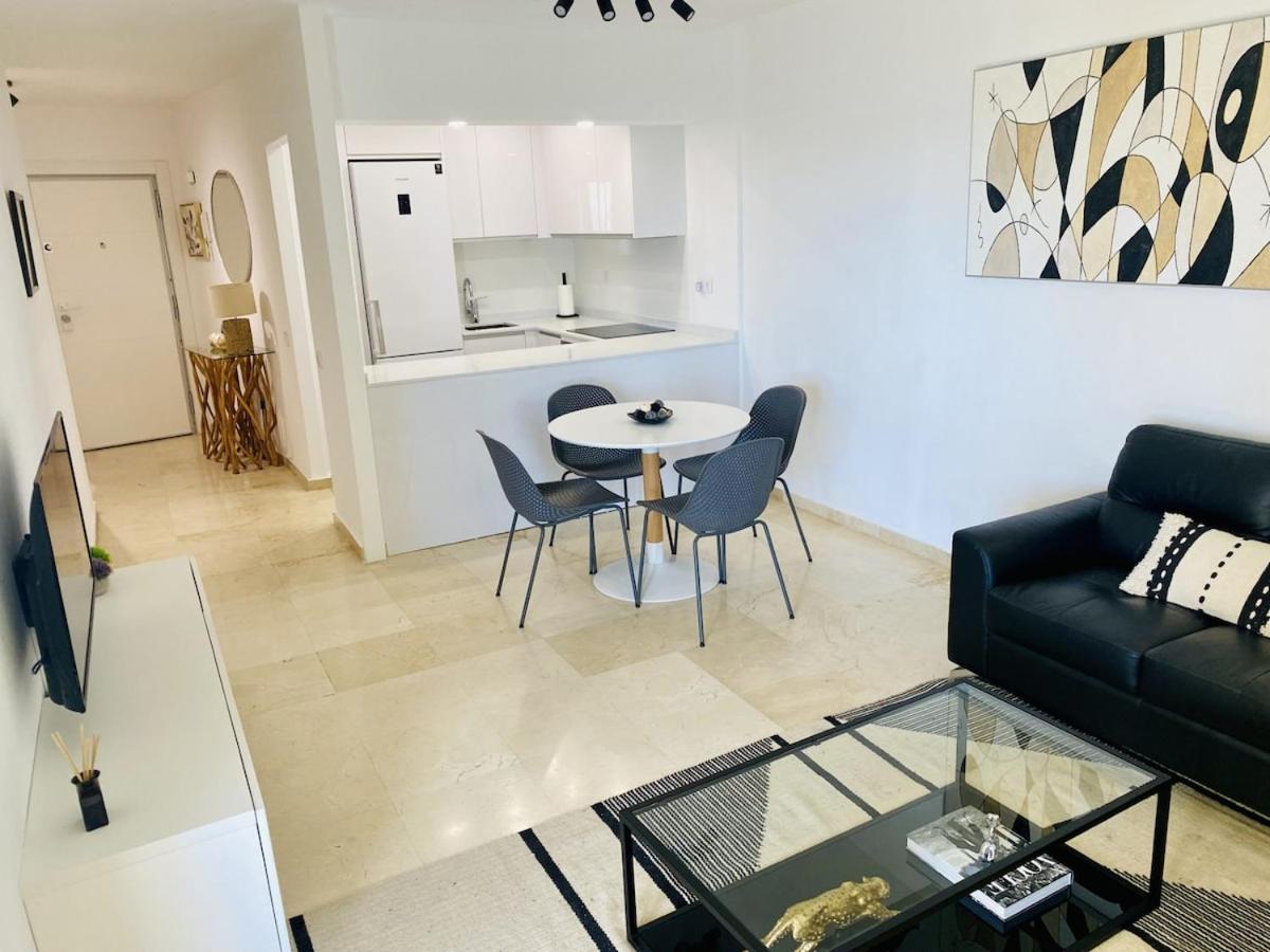 Modern With A Terrace Apartment *