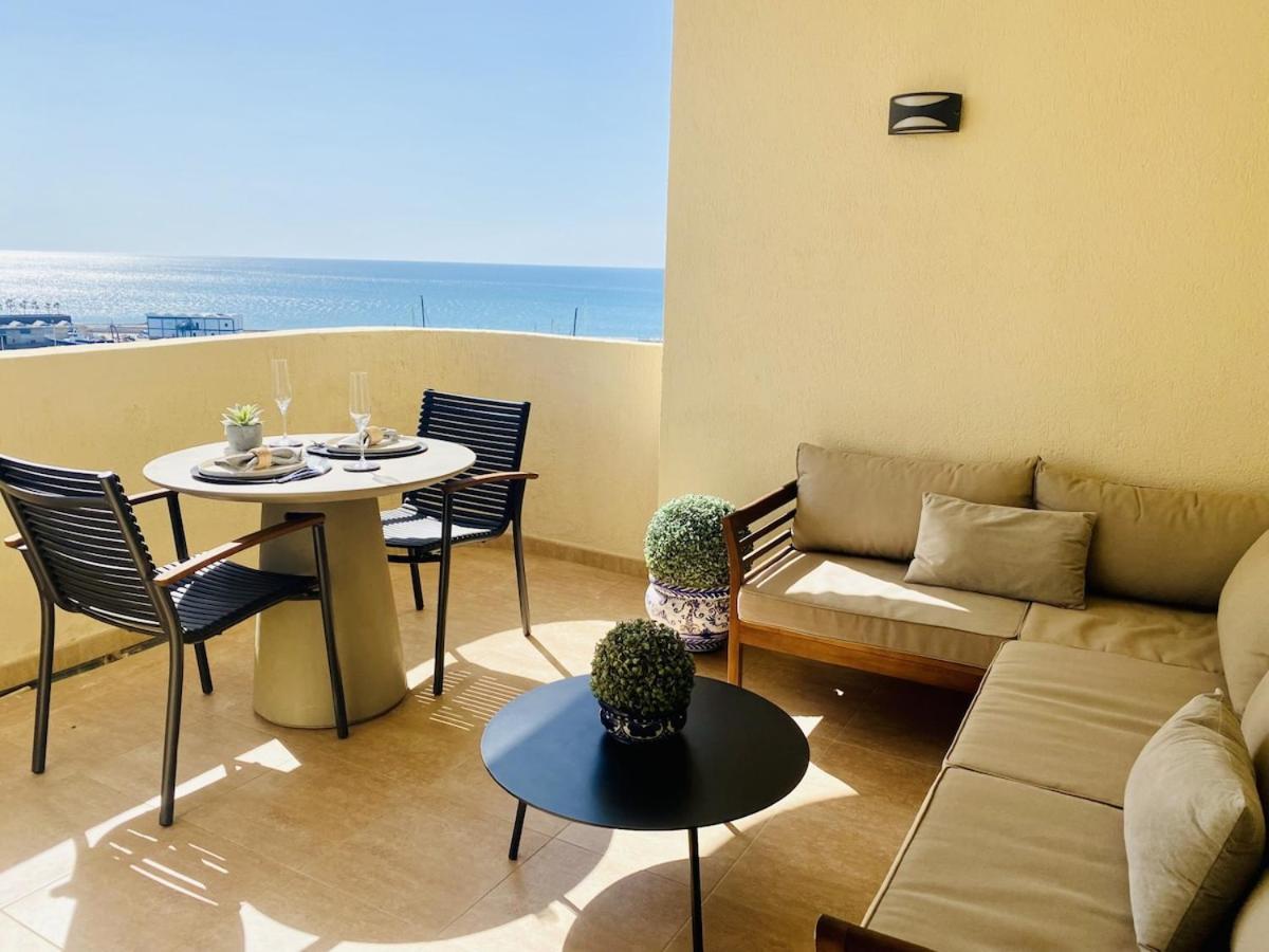 Modern With A Terrace Apartment *