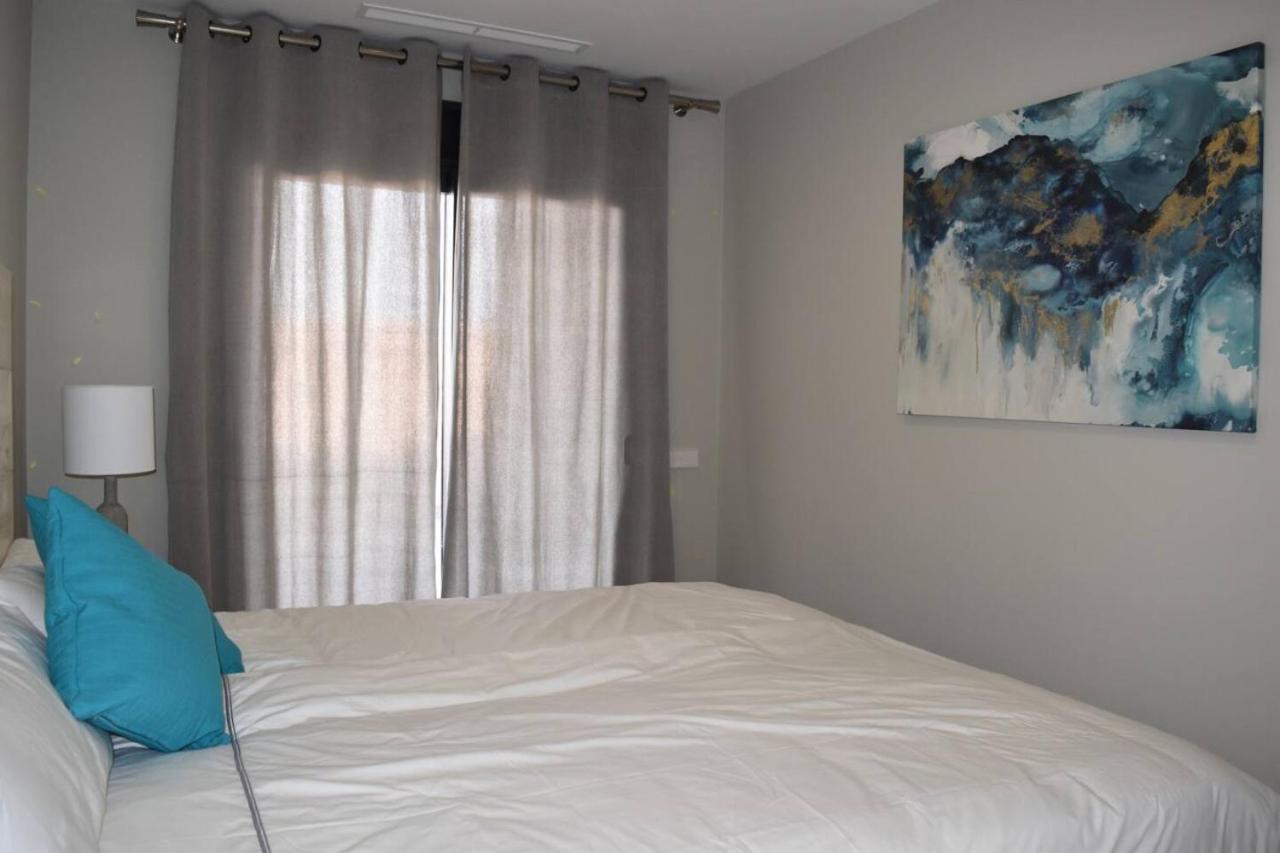 Modern With View To Gibraltar, Large Terrace And Jacuzzi Ferienhaus *