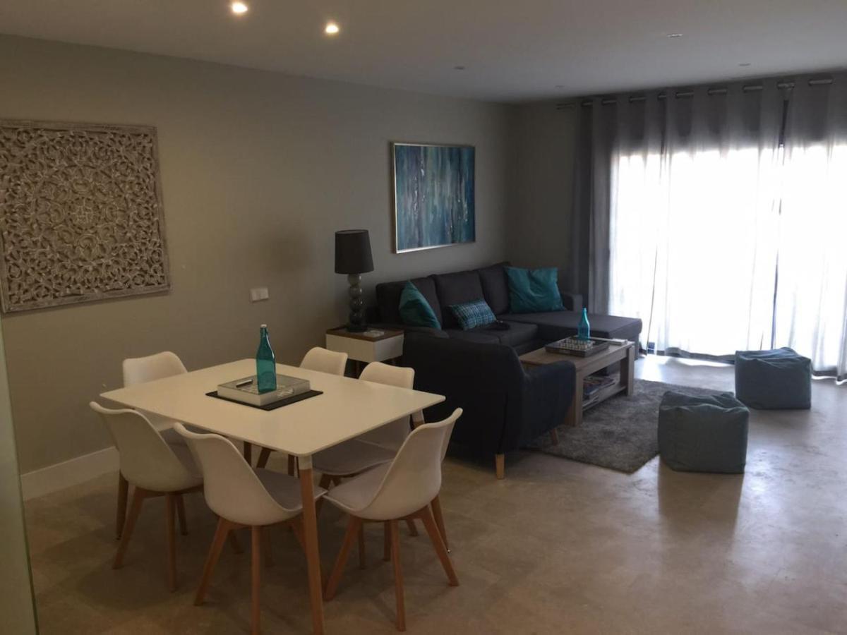 Ferienhaus Modern With View To Gibraltar, Large Terrace And Jacuzzi