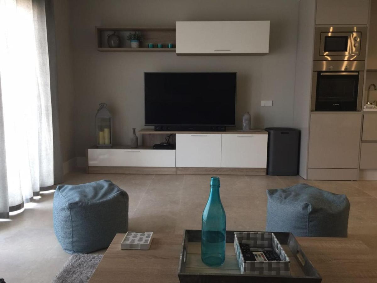 Modern With View To Gibraltar, Large Terrace And Jacuzzi Ferienhaus Estepona