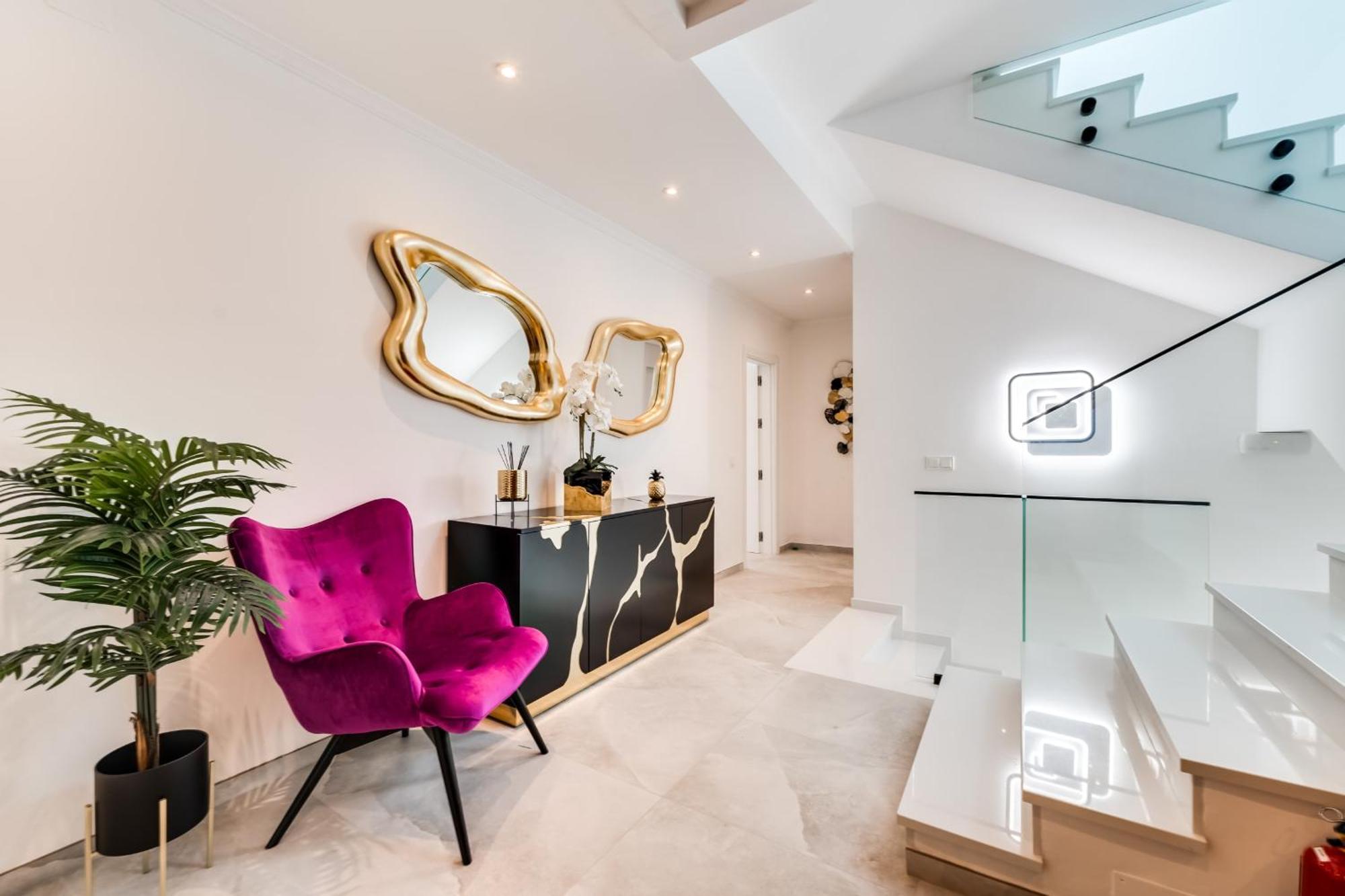 About Estrella De Oro Villa Estepona