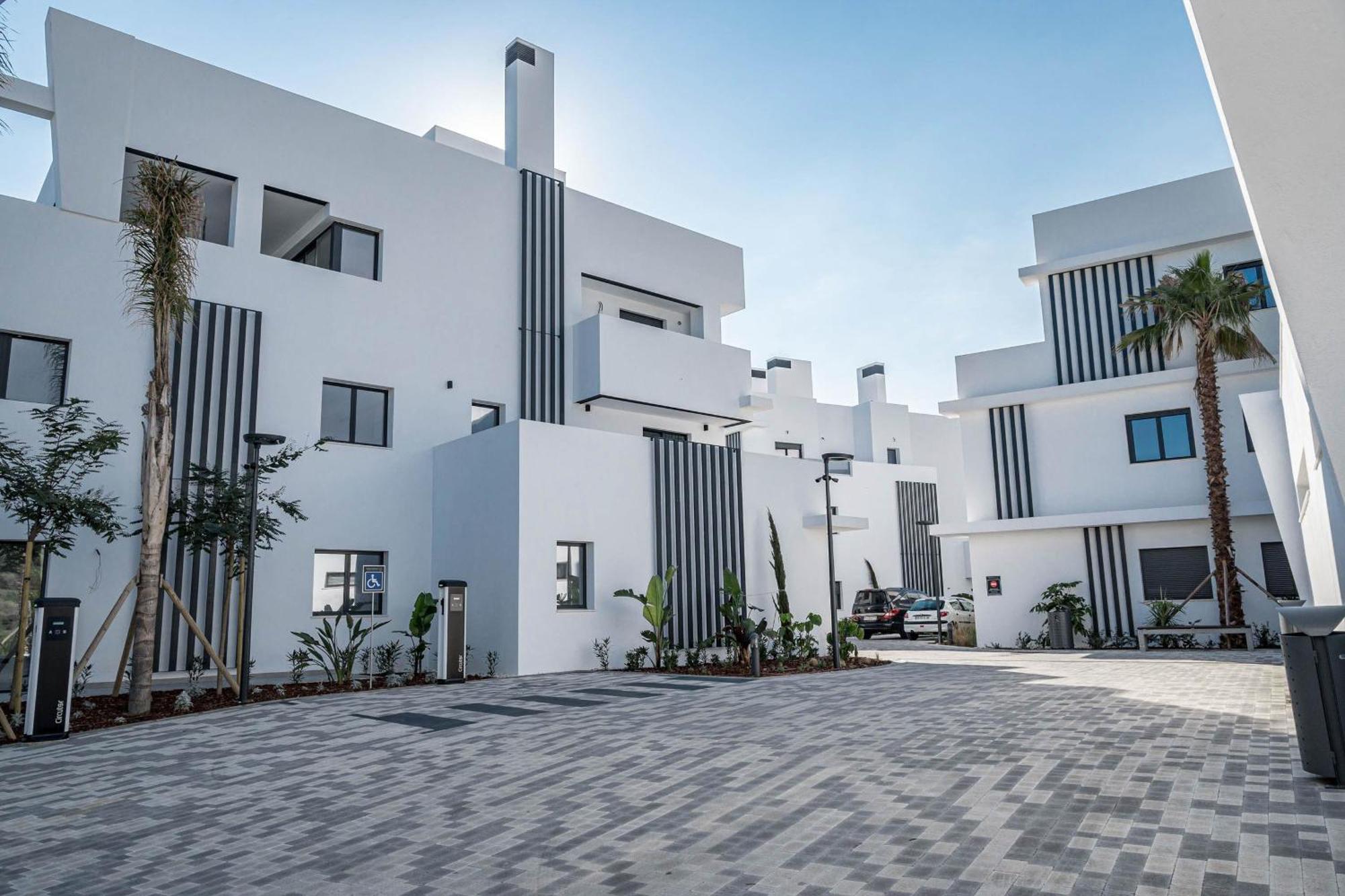 Lae112d - Large Terrace With Stunning Views Estepona