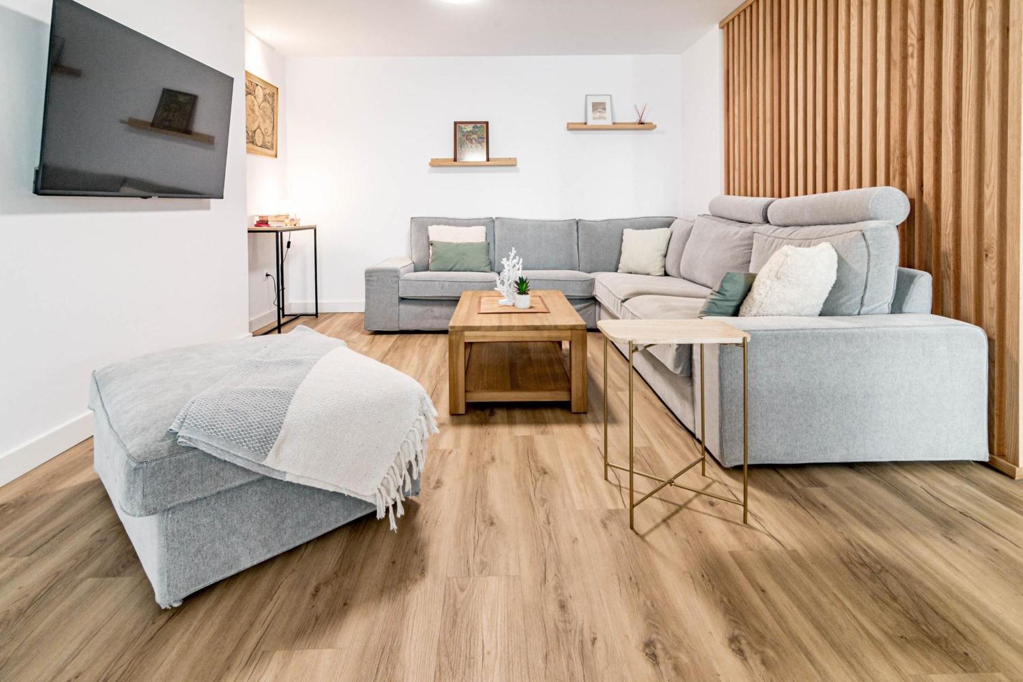 Eac3f- Modern & Light Steps From The Sea Appartement *