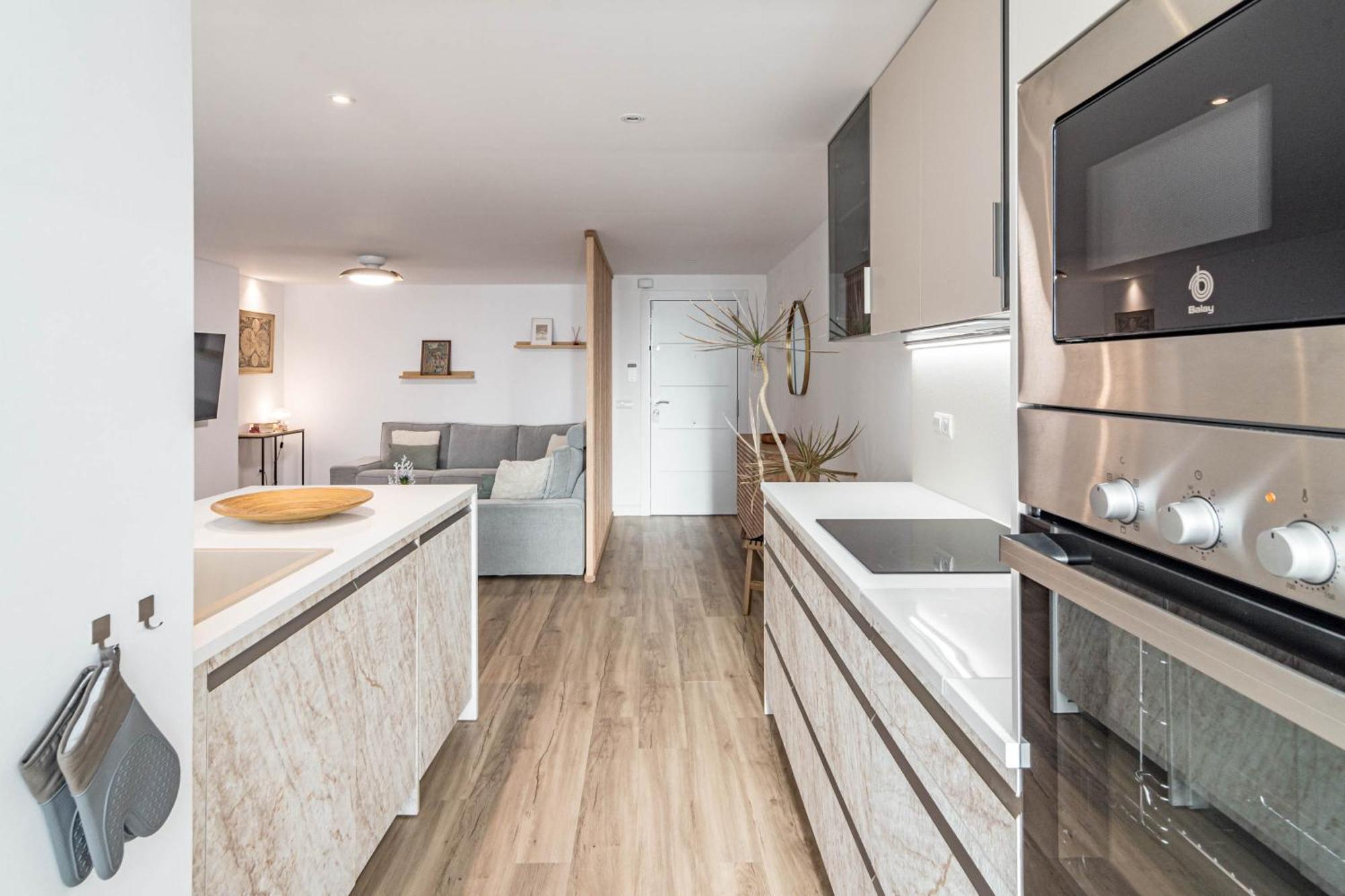 Eac3f- Modern & Light Steps From The Sea Estepona