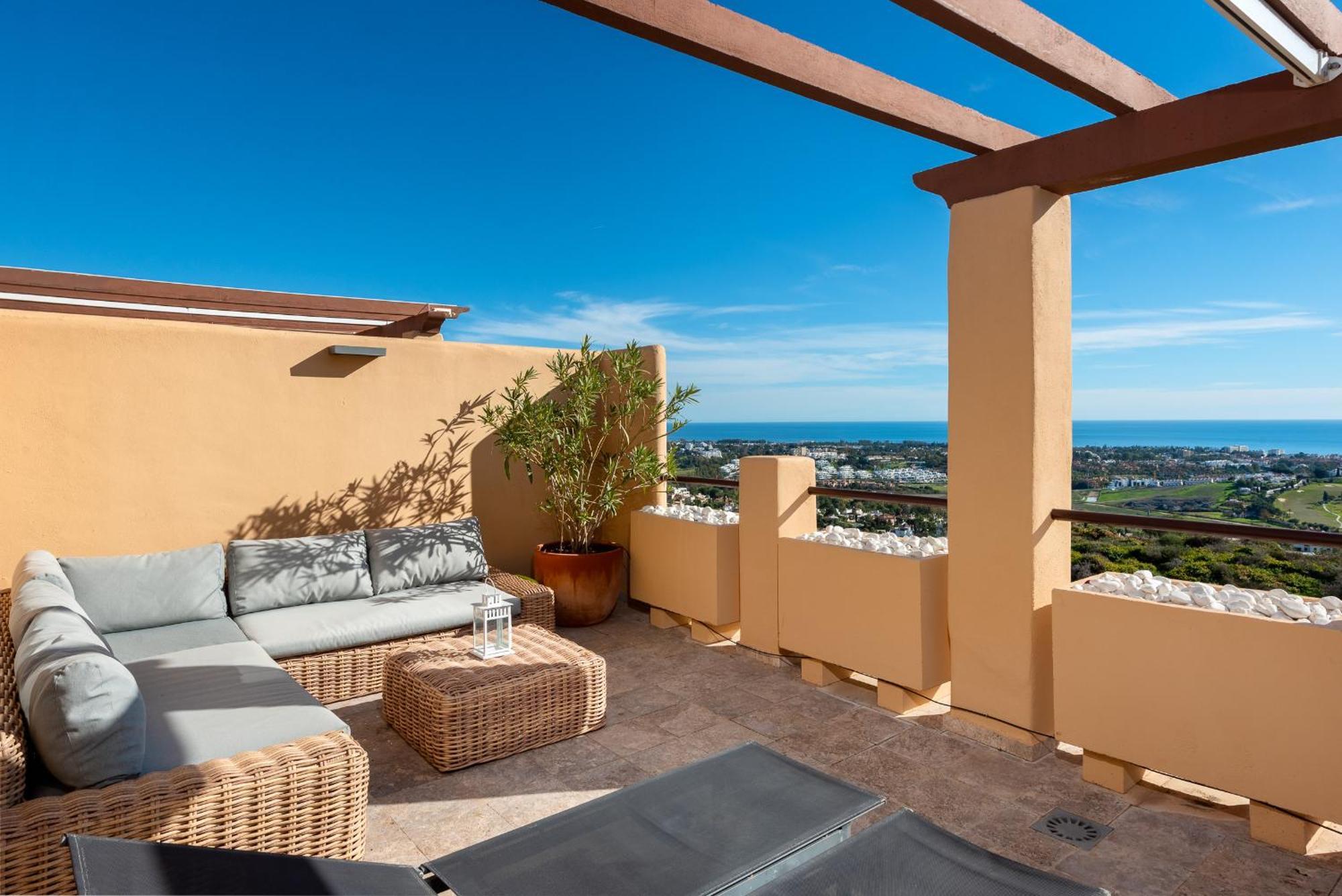 Premium Penthouse With Unmatched Views Apartment