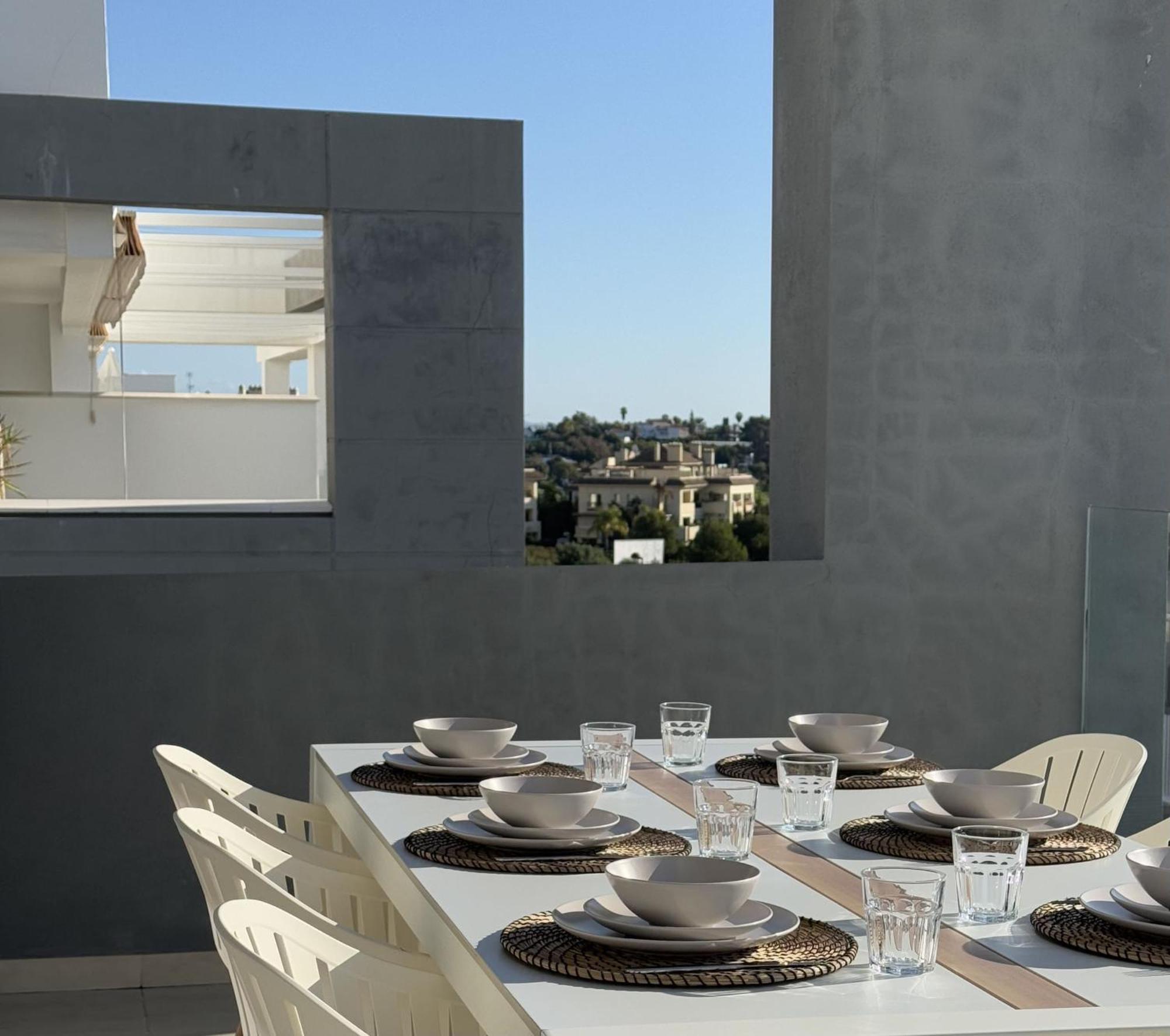 Vivi Homes - Sol Garden Pool, Terrace & Golf Apartment Estepona
