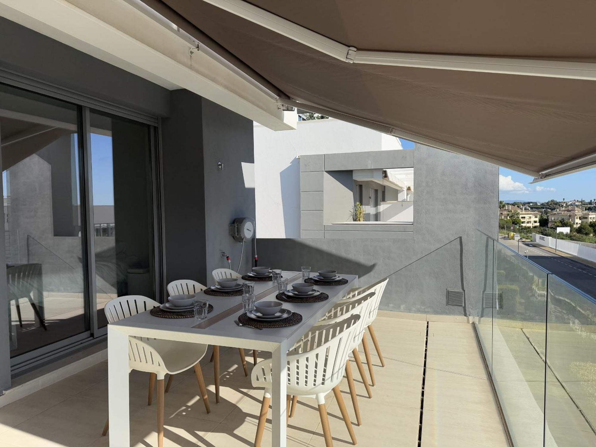 Vivi Homes - Sol Garden Pool, Terrace & Golf Apartment Estepona
