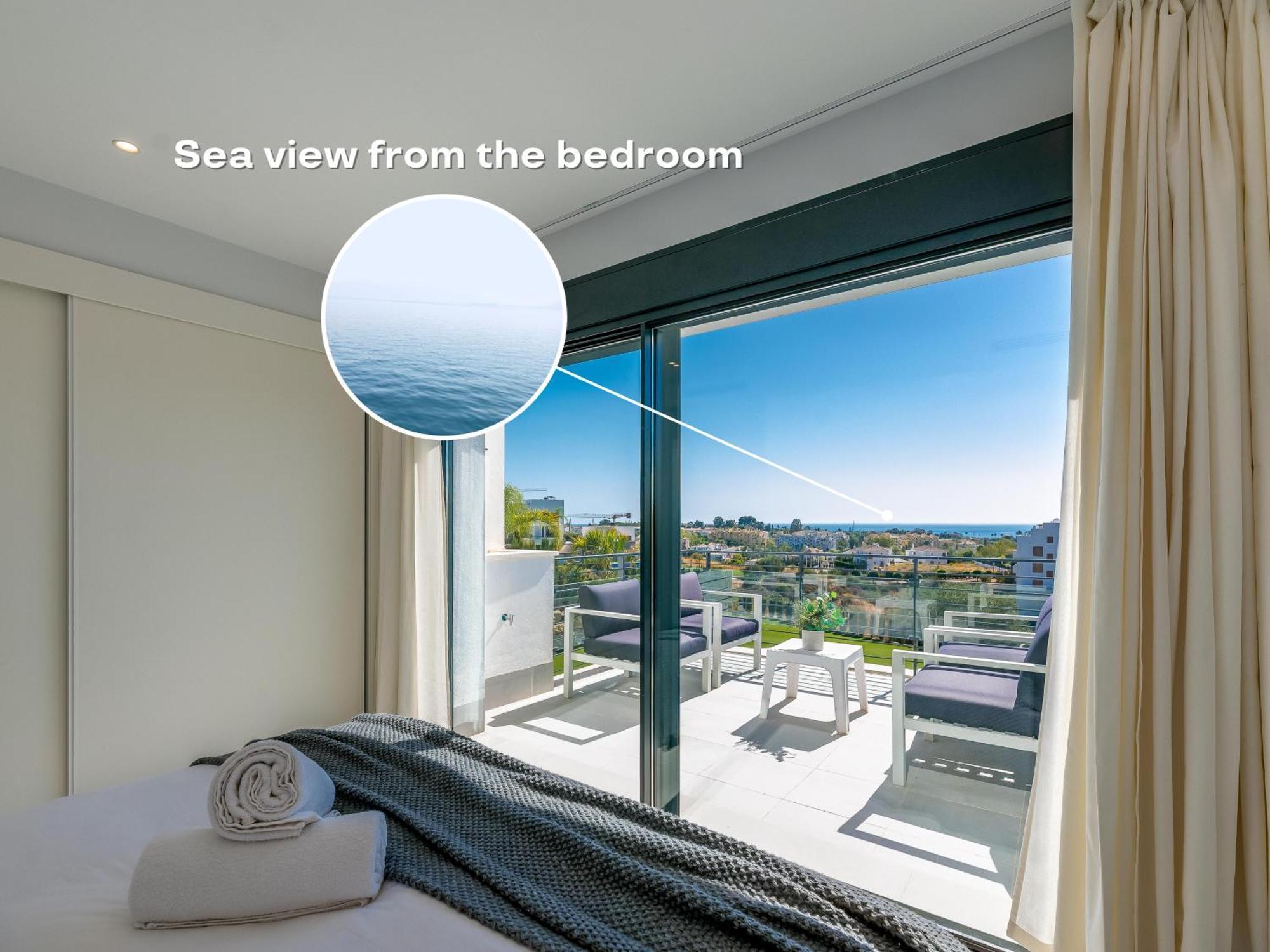 Vacation Marbella I De La Resina, Infinity Pool, Golf Community, Africa Views Estepona