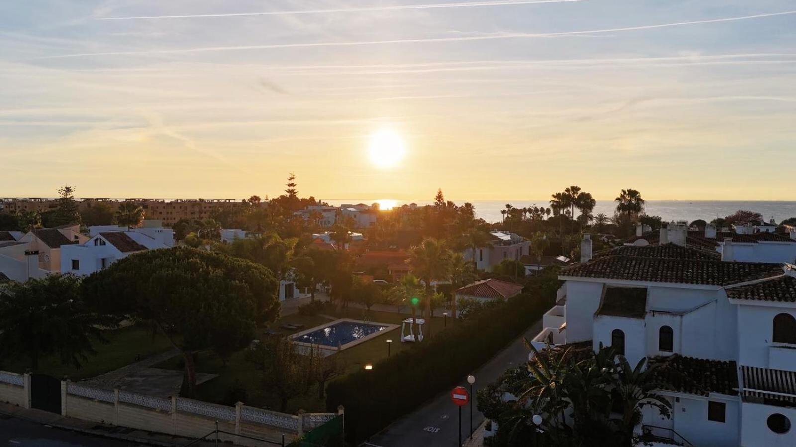 4 Bedroom Townhouse 200 Meters From The Beach! Apartment *