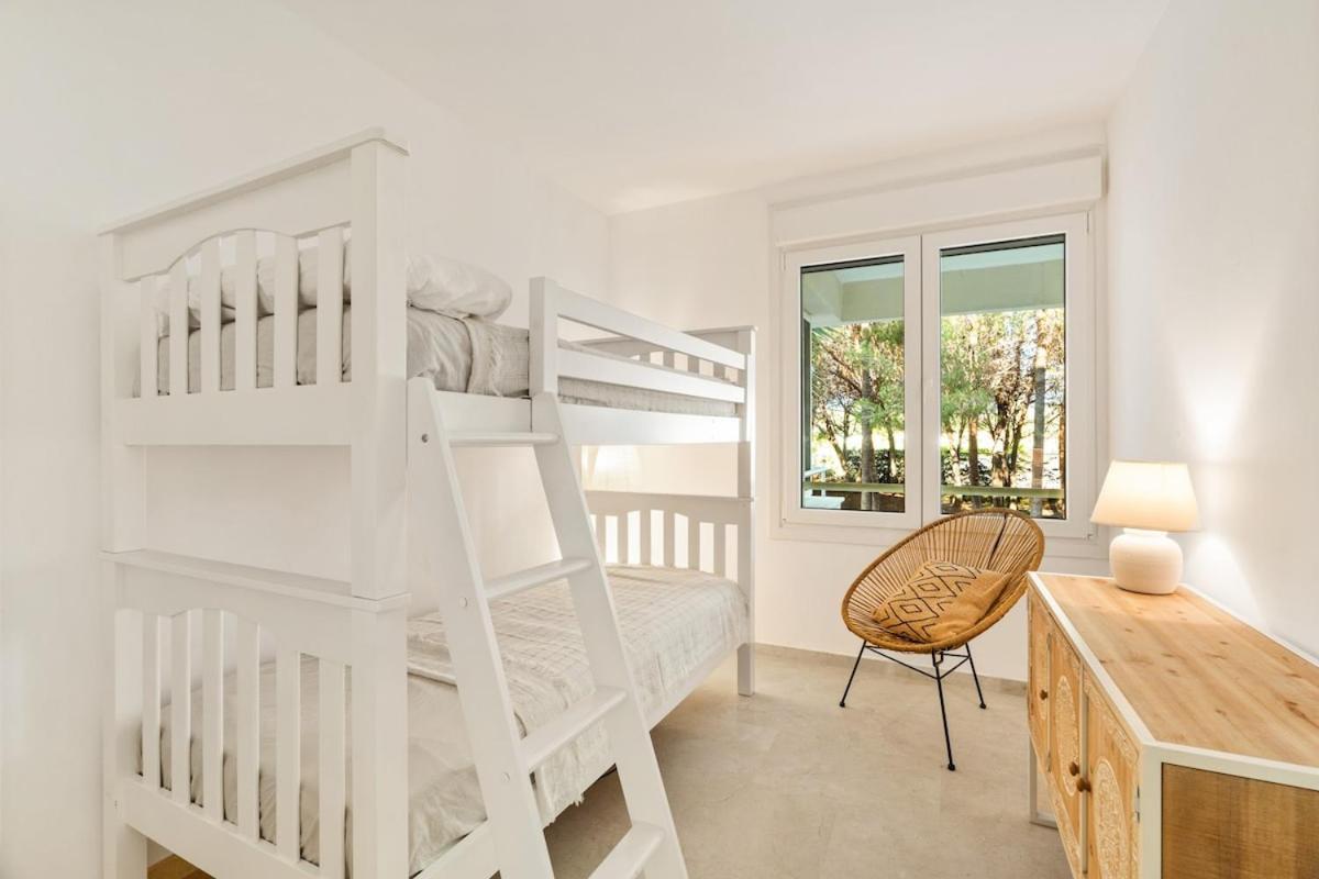 Apartment In Granados Playa
