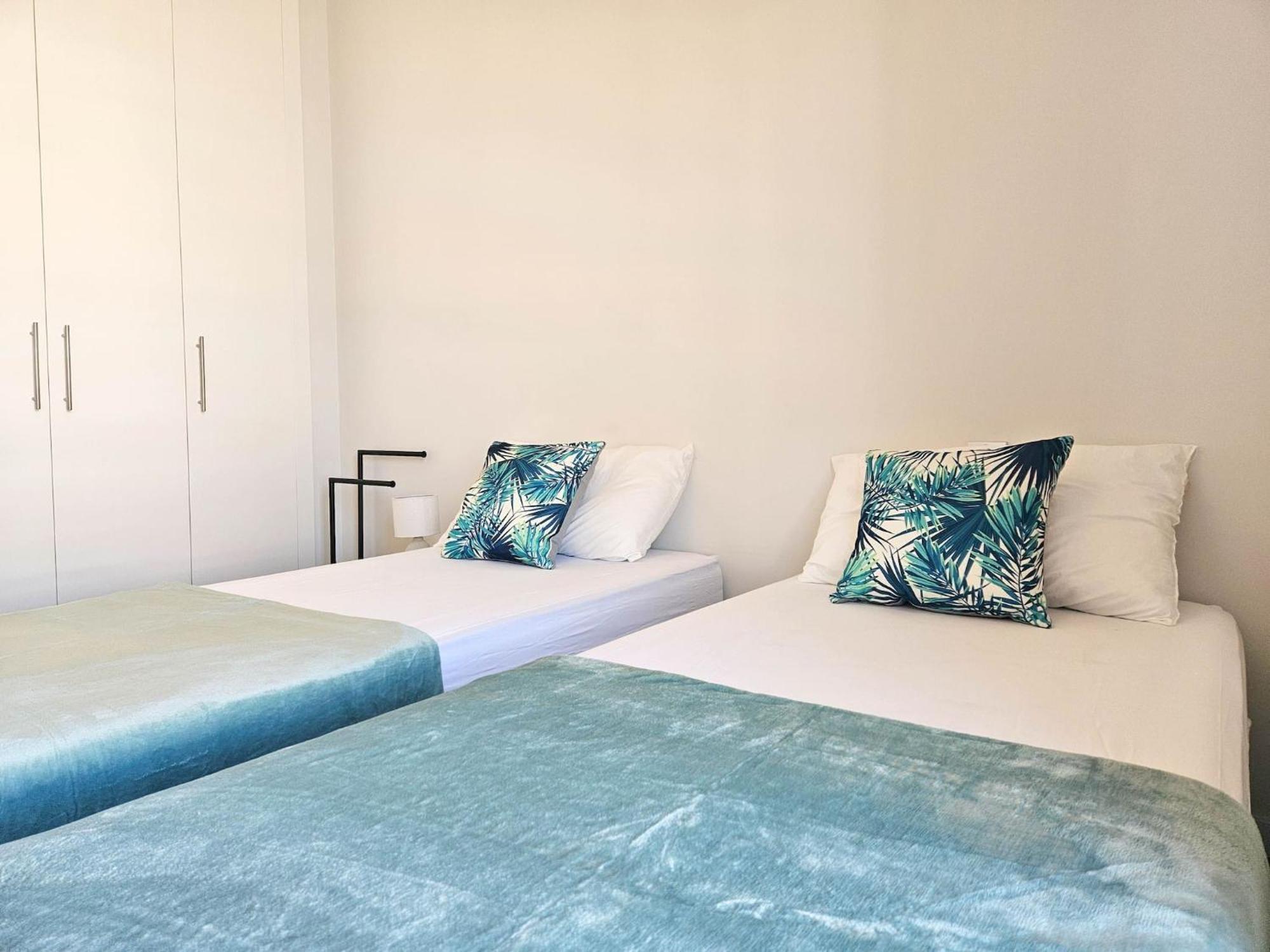 Apartment 2 Bed In Le Mirage Iii, Cancelada