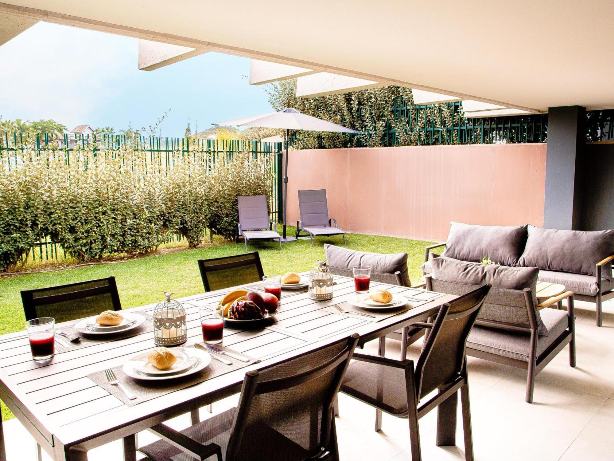 Sunny Gozy Retreat In The Heart Of The Coast Apartamento *